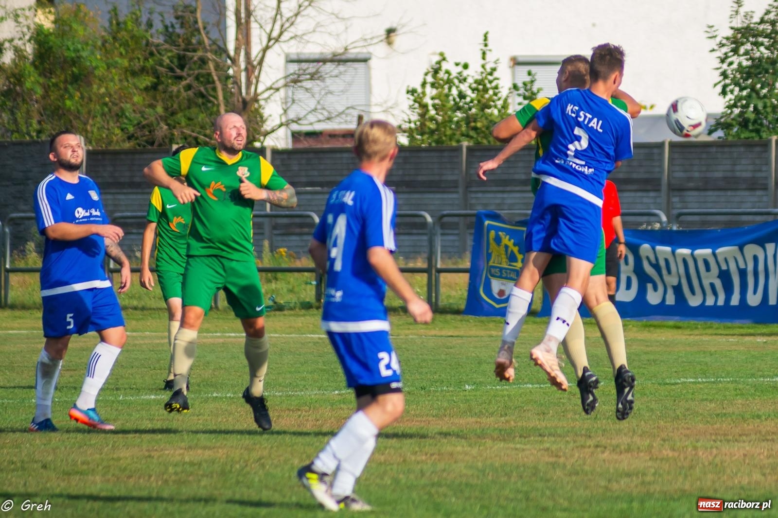 Zdjęcie w galerii na portalu naszraciborz.pl: B klasa. Pierwsze punkty beniaminka z Kuźni Raciborskiej [FOTO] wiadomości z regionu