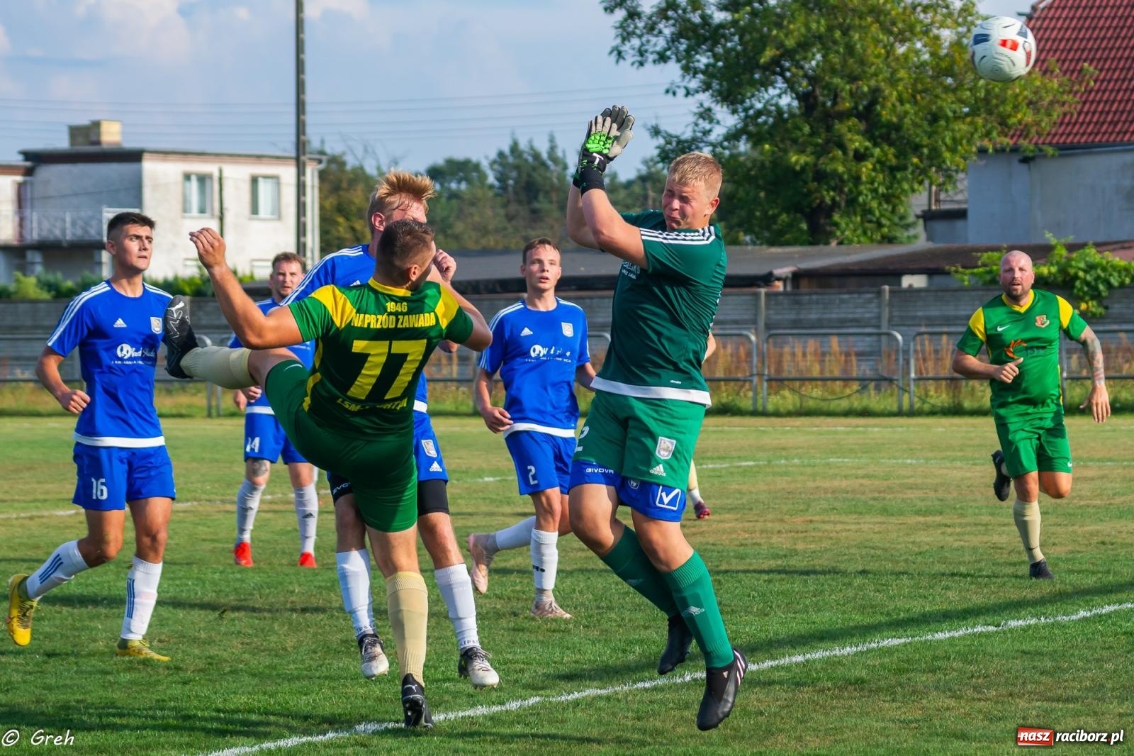 Zdjęcie w galerii na portalu naszraciborz.pl: B klasa. Pierwsze punkty beniaminka z Kuźni Raciborskiej [FOTO] wiadomości z regionu