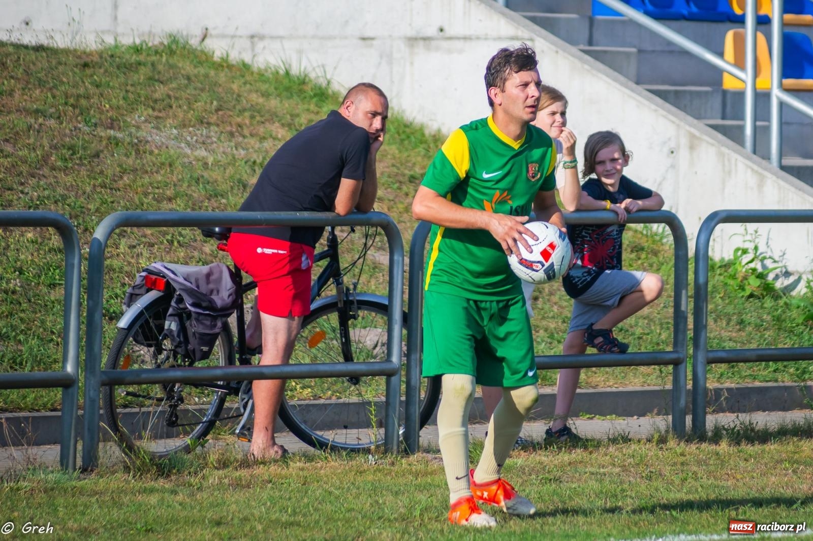 Zdjęcie w galerii na portalu naszraciborz.pl: B klasa. Pierwsze punkty beniaminka z Kuźni Raciborskiej [FOTO] wiadomości z regionu