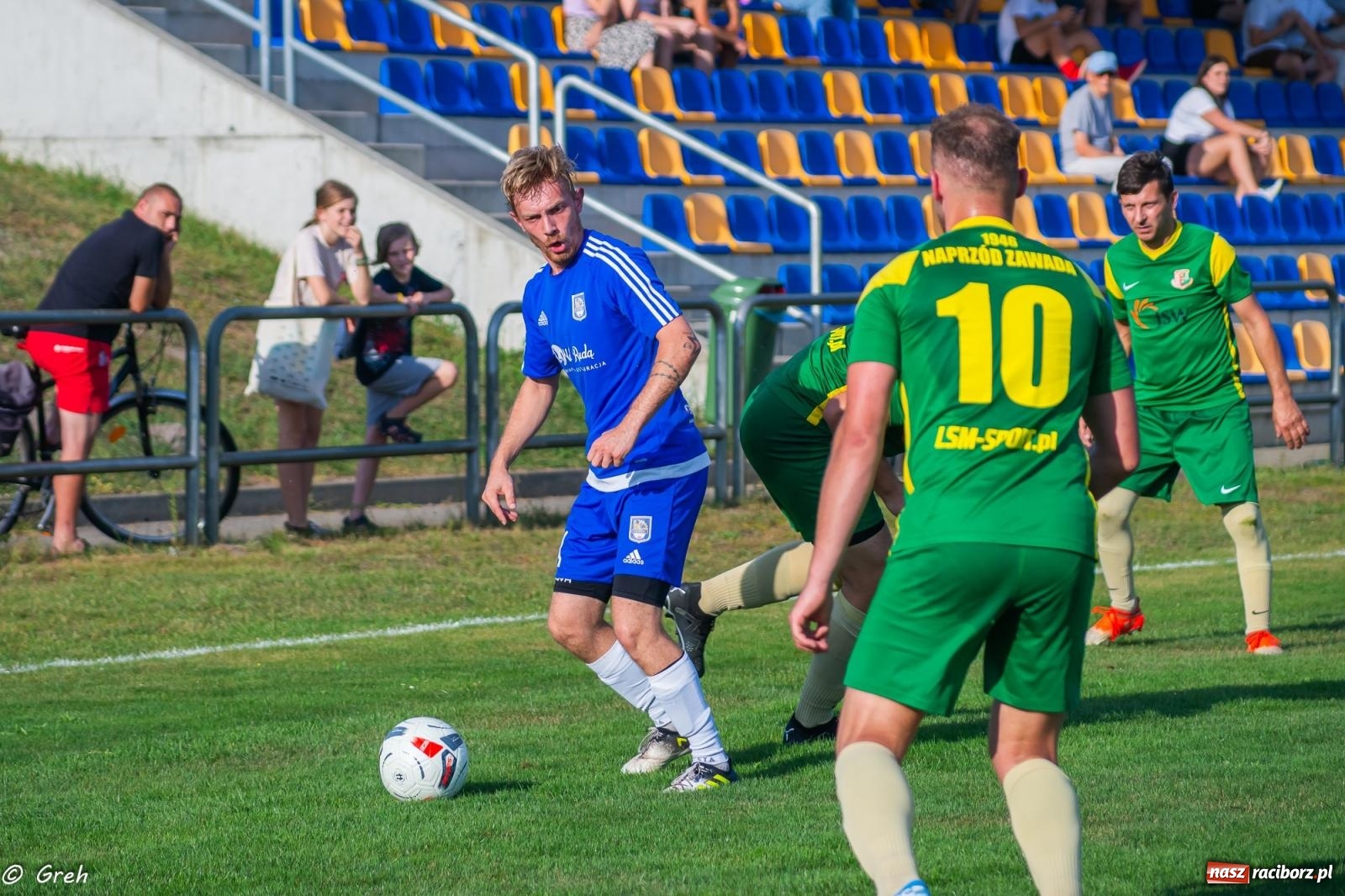 Zdjęcie w galerii na portalu naszraciborz.pl: B klasa. Pierwsze punkty beniaminka z Kuźni Raciborskiej [FOTO] wiadomości z regionu
