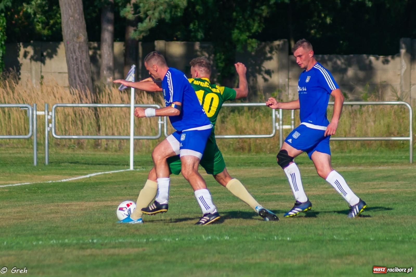 Zdjęcie w galerii na portalu naszraciborz.pl: B klasa. Pierwsze punkty beniaminka z Kuźni Raciborskiej [FOTO] wiadomości z regionu
