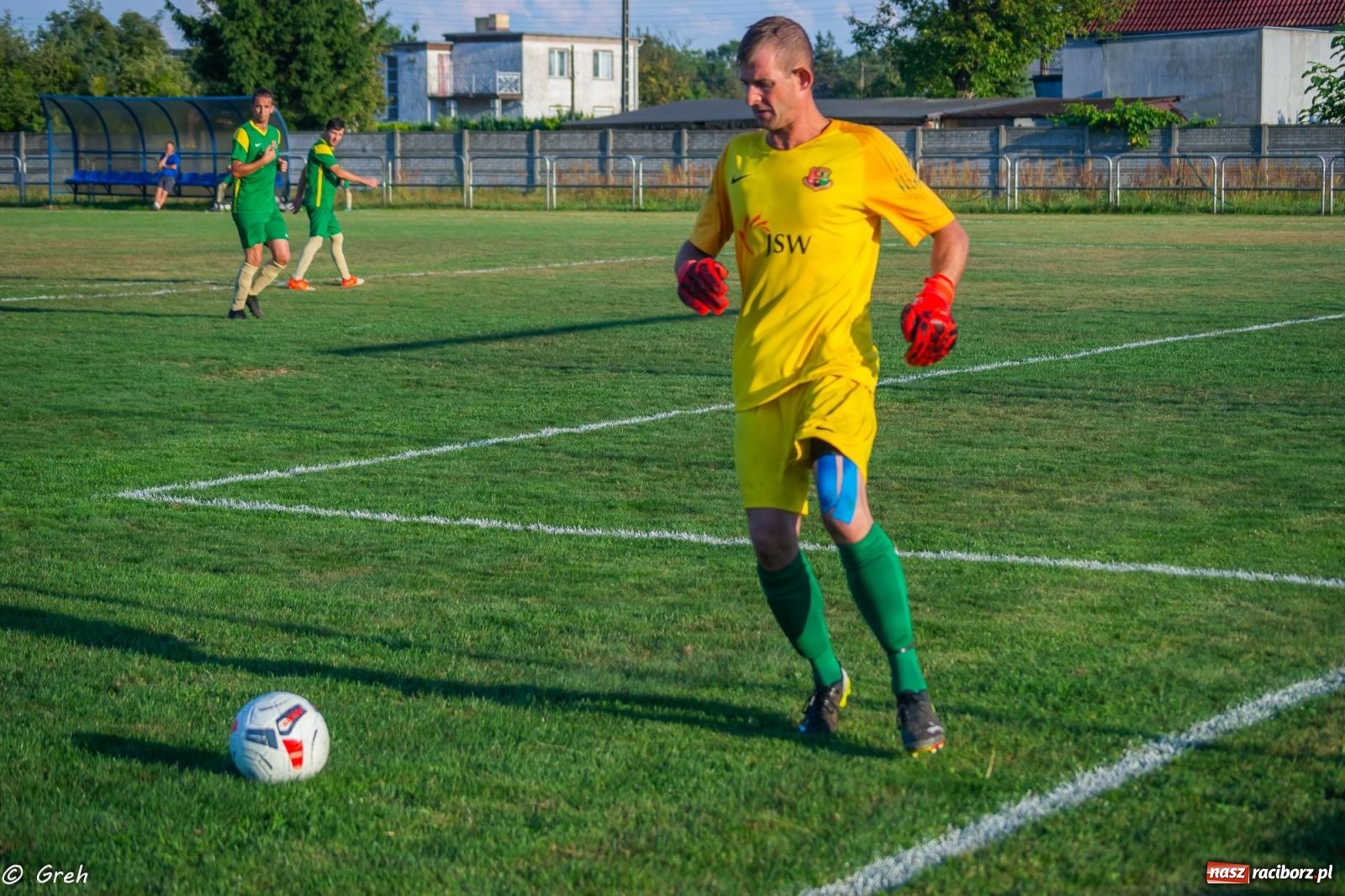 Zdjęcie w galerii na portalu naszraciborz.pl: B klasa. Pierwsze punkty beniaminka z Kuźni Raciborskiej [FOTO] wiadomości z regionu
