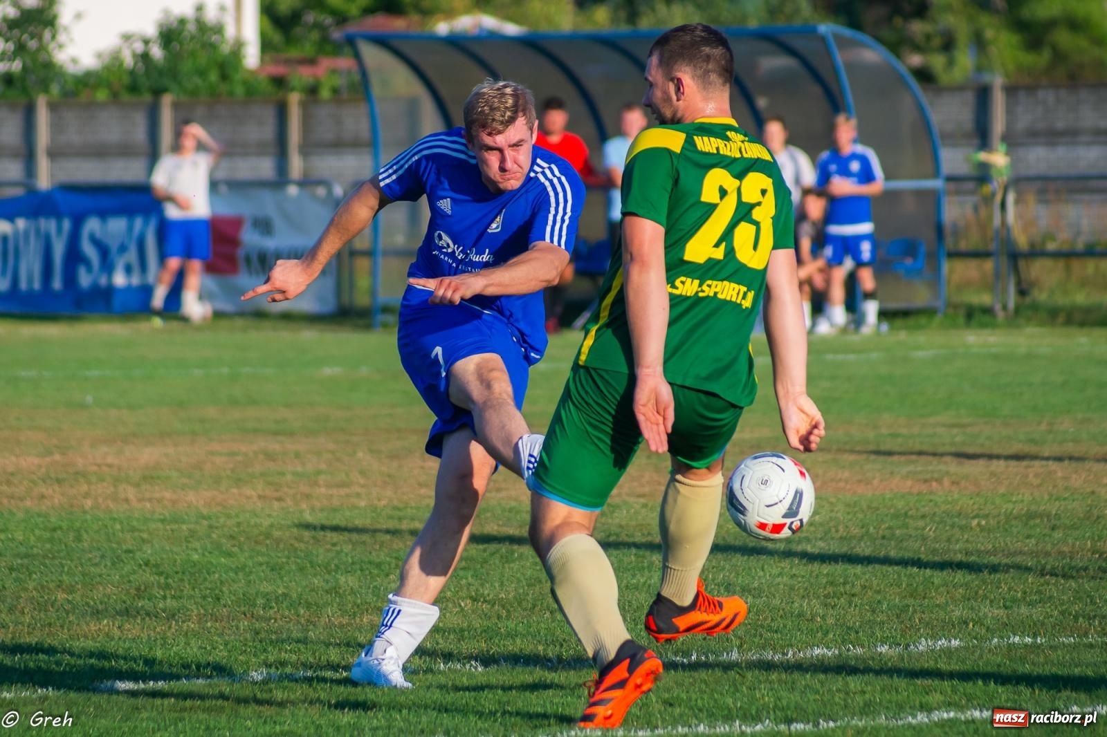 Zdjęcie w galerii na portalu naszraciborz.pl: B klasa. Pierwsze punkty beniaminka z Kuźni Raciborskiej [FOTO] wiadomości z regionu