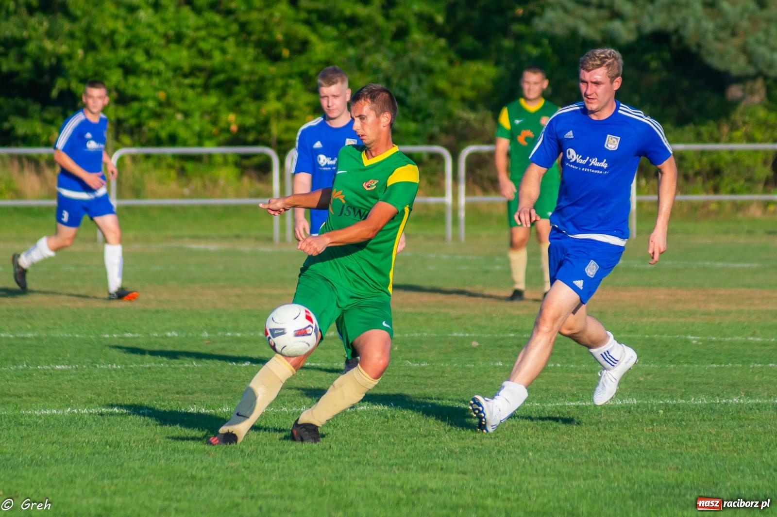 Zdjęcie w galerii na portalu naszraciborz.pl: B klasa. Pierwsze punkty beniaminka z Kuźni Raciborskiej [FOTO] wiadomości z regionu