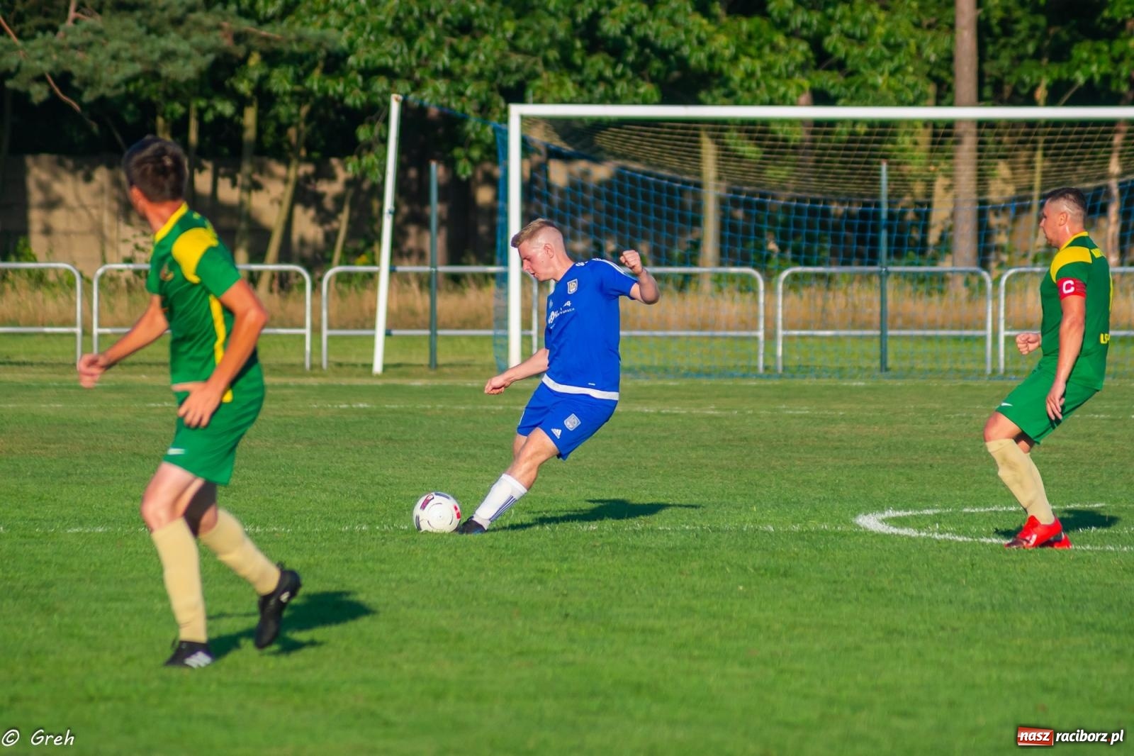 Zdjęcie w galerii na portalu naszraciborz.pl: B klasa. Pierwsze punkty beniaminka z Kuźni Raciborskiej [FOTO] wiadomości z regionu