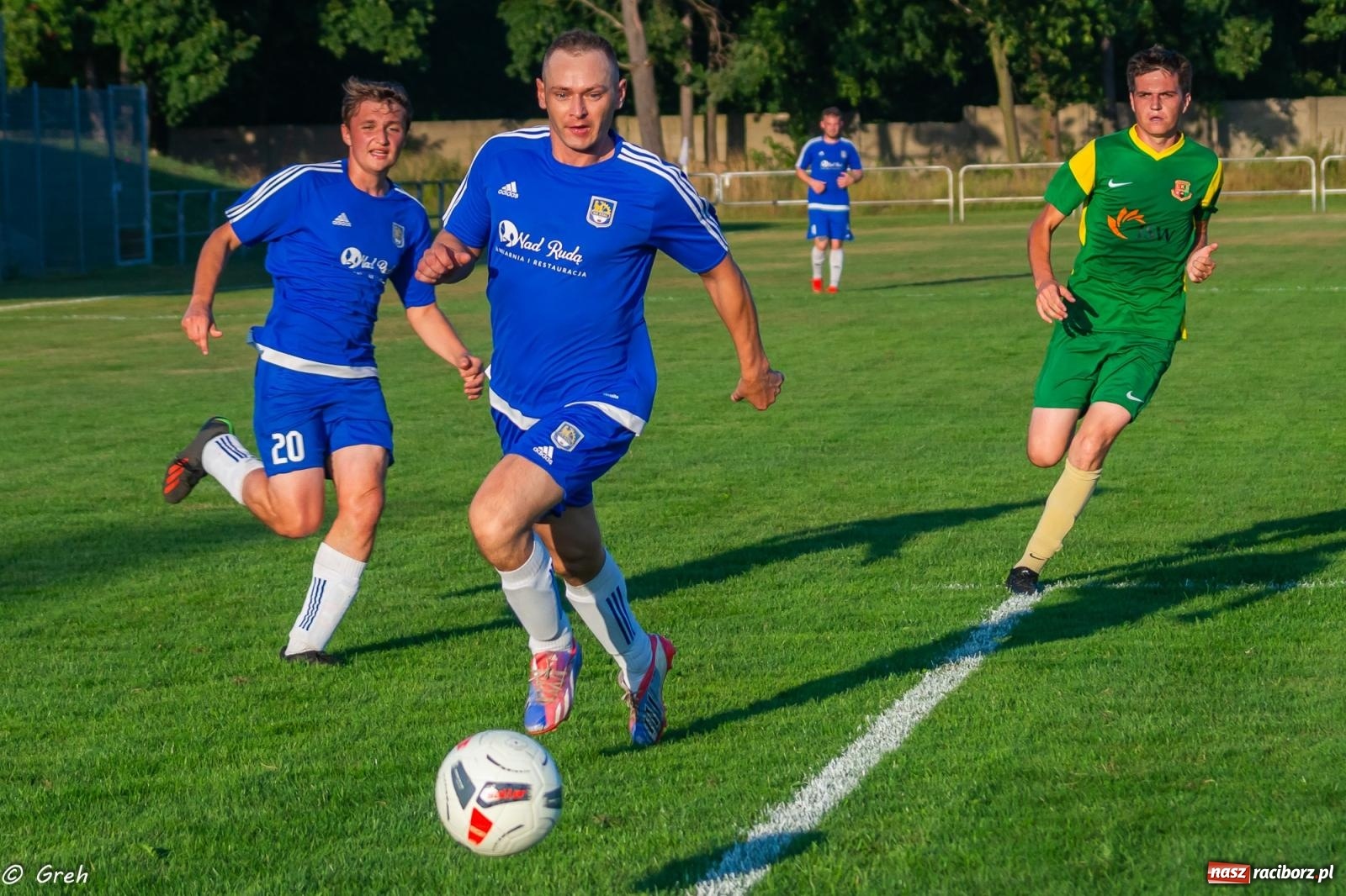 Zdjęcie w galerii na portalu naszraciborz.pl: B klasa. Pierwsze punkty beniaminka z Kuźni Raciborskiej [FOTO] wiadomości z regionu