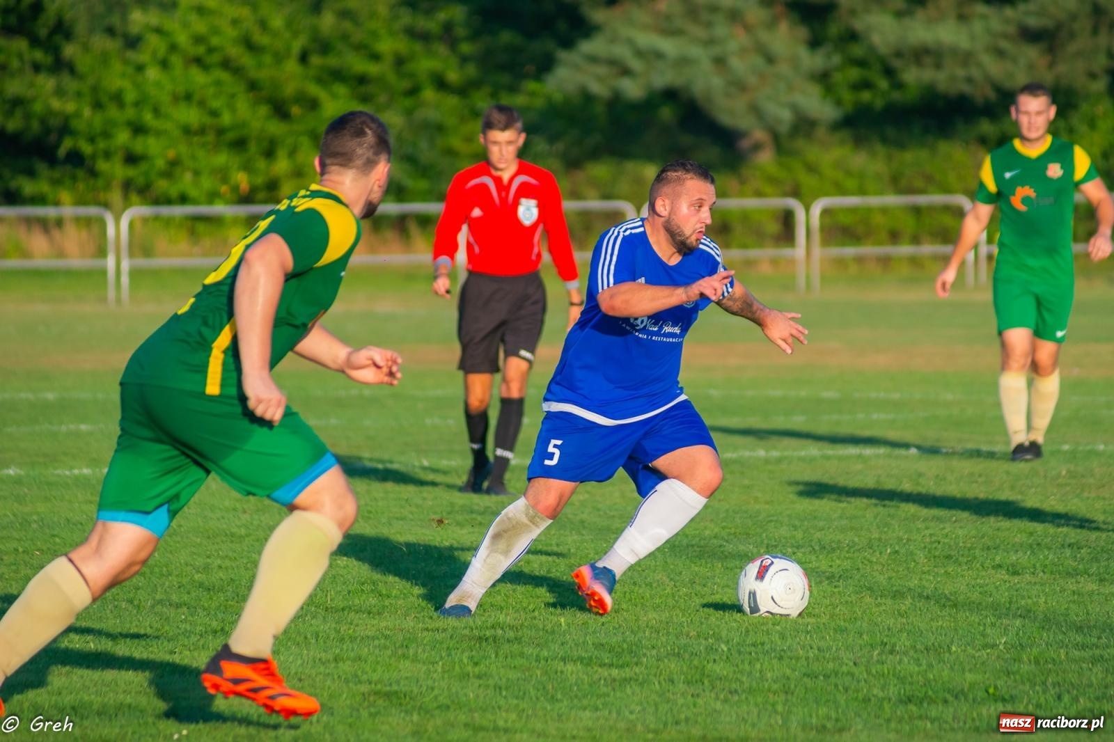 Zdjęcie w galerii na portalu naszraciborz.pl: B klasa. Pierwsze punkty beniaminka z Kuźni Raciborskiej [FOTO] wiadomości z regionu