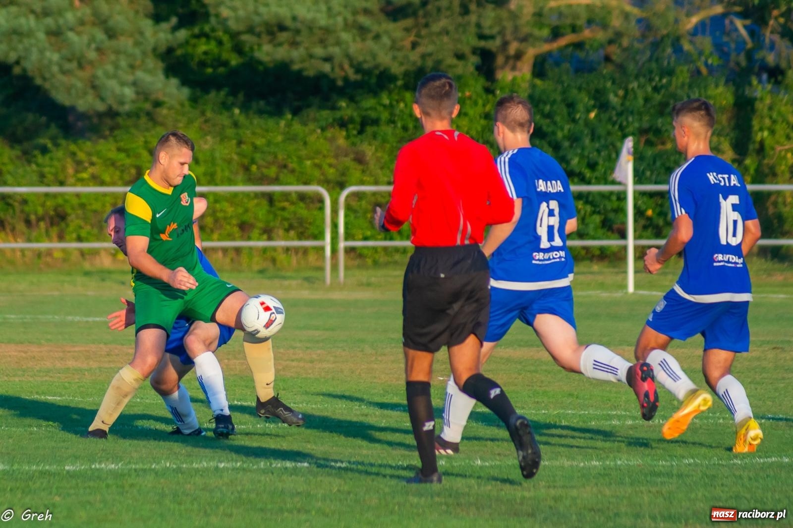 Zdjęcie w galerii na portalu naszraciborz.pl: B klasa. Pierwsze punkty beniaminka z Kuźni Raciborskiej [FOTO] wiadomości z regionu