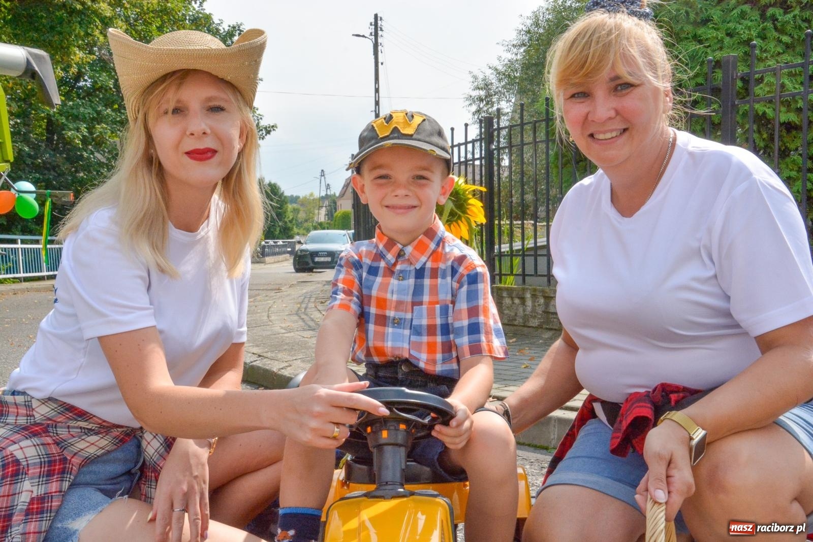 Zdjęcie w galerii na portalu naszraciborz.pl: Dożynki w Krzanowicach. Świętowało sołectwo Moravia [FOTO i WIDEO] wiadomości z regionu
