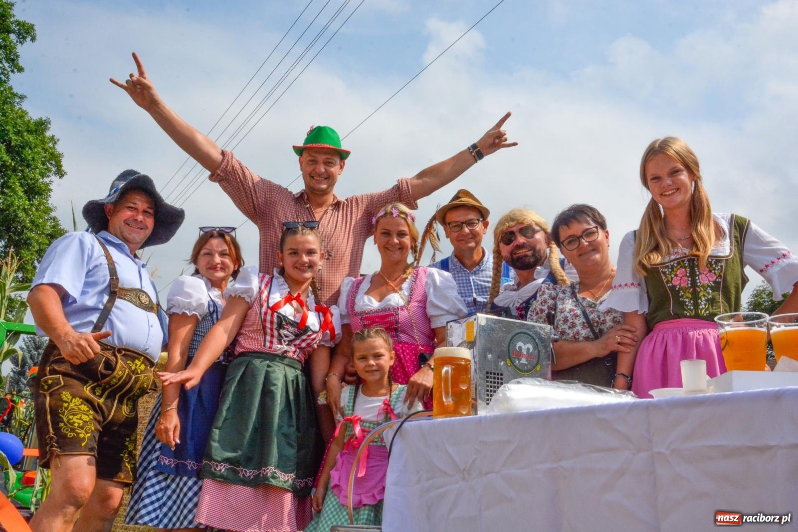 Zdjęcie w galerii na portalu naszraciborz.pl: Dożynki w Krzanowicach. Świętowało sołectwo Moravia [FOTO i WIDEO] wiadomości z regionu