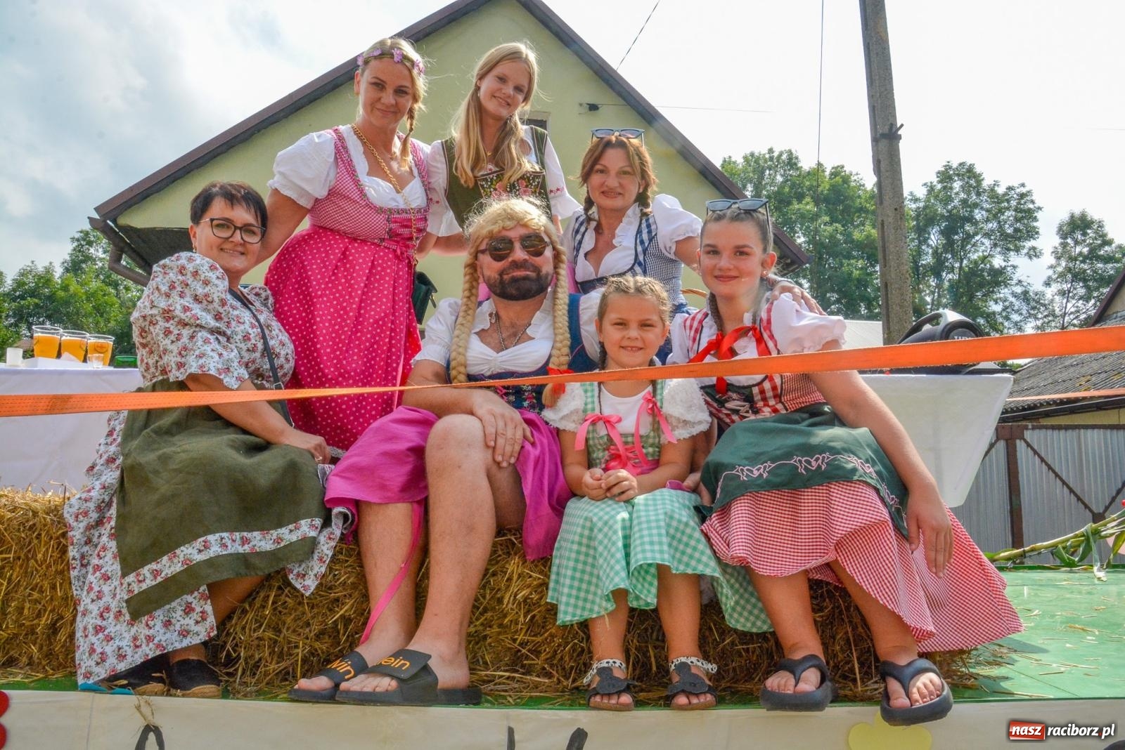 Zdjęcie w galerii na portalu naszraciborz.pl: Dożynki w Krzanowicach. Świętowało sołectwo Moravia [FOTO i WIDEO] wiadomości z regionu