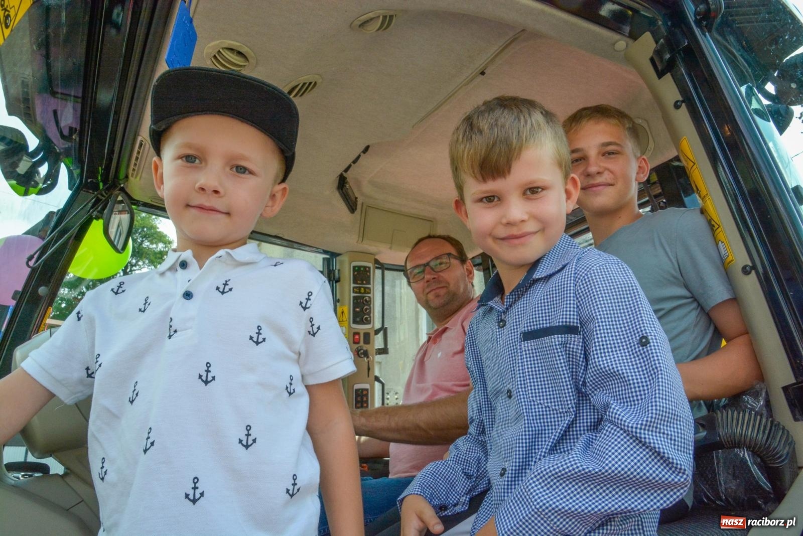 Zdjęcie w galerii na portalu naszraciborz.pl: Dożynki w Krzanowicach. Świętowało sołectwo Moravia [FOTO i WIDEO] wiadomości z regionu
