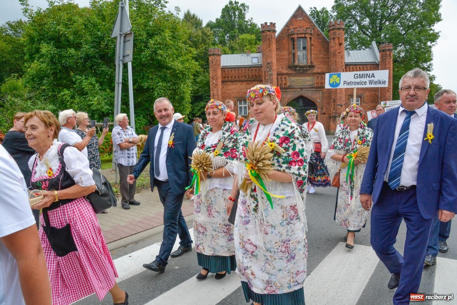 Zdjęcie w galerii na portalu naszraciborz.pl: Gminne i powiatowe dożynki w Krzyżanowicach [FOTO i WIDEO] wiadomości z regionu