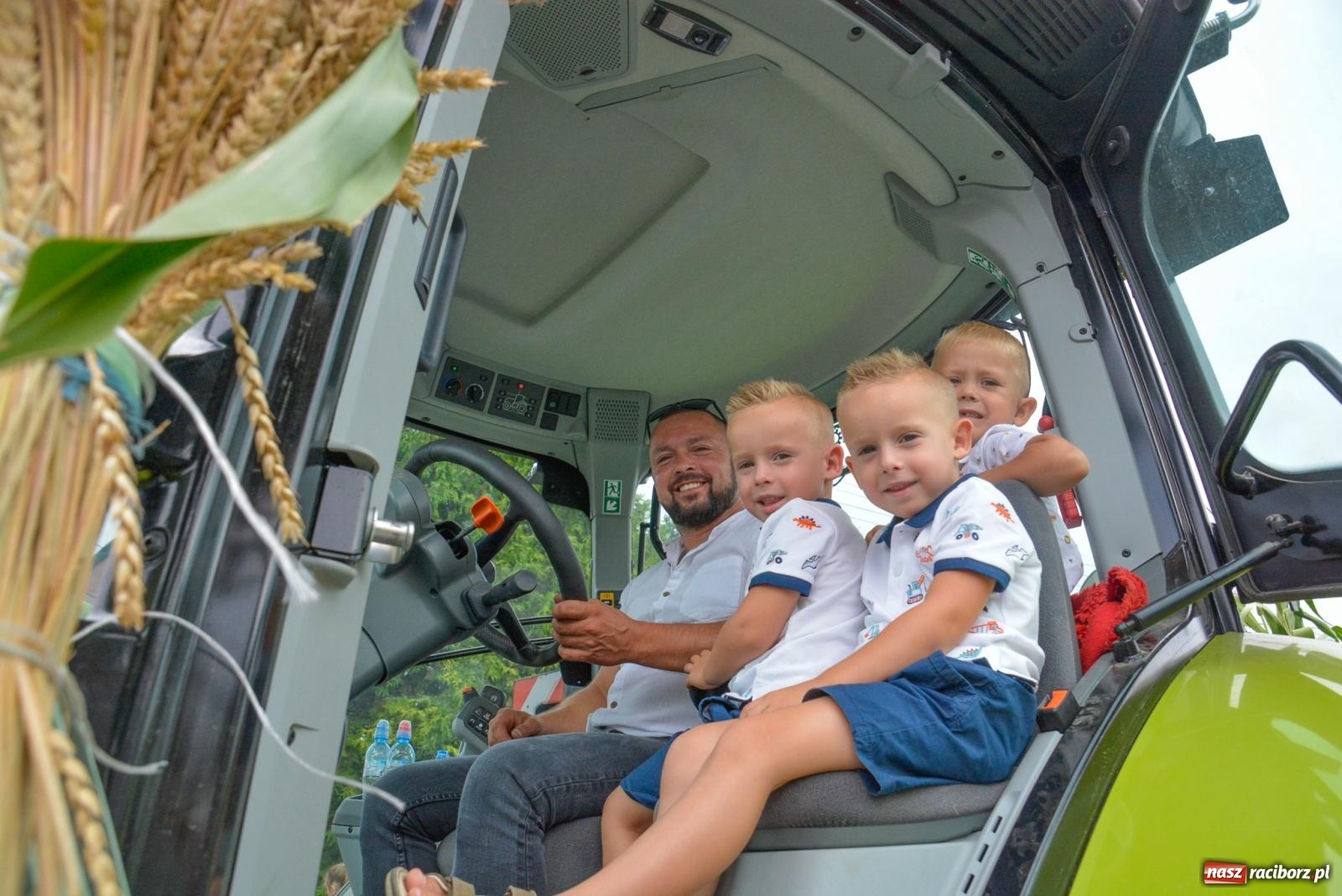 Zdjęcie w galerii na portalu naszraciborz.pl: Gminne i powiatowe dożynki w Krzyżanowicach [FOTO i WIDEO] wiadomości z regionu