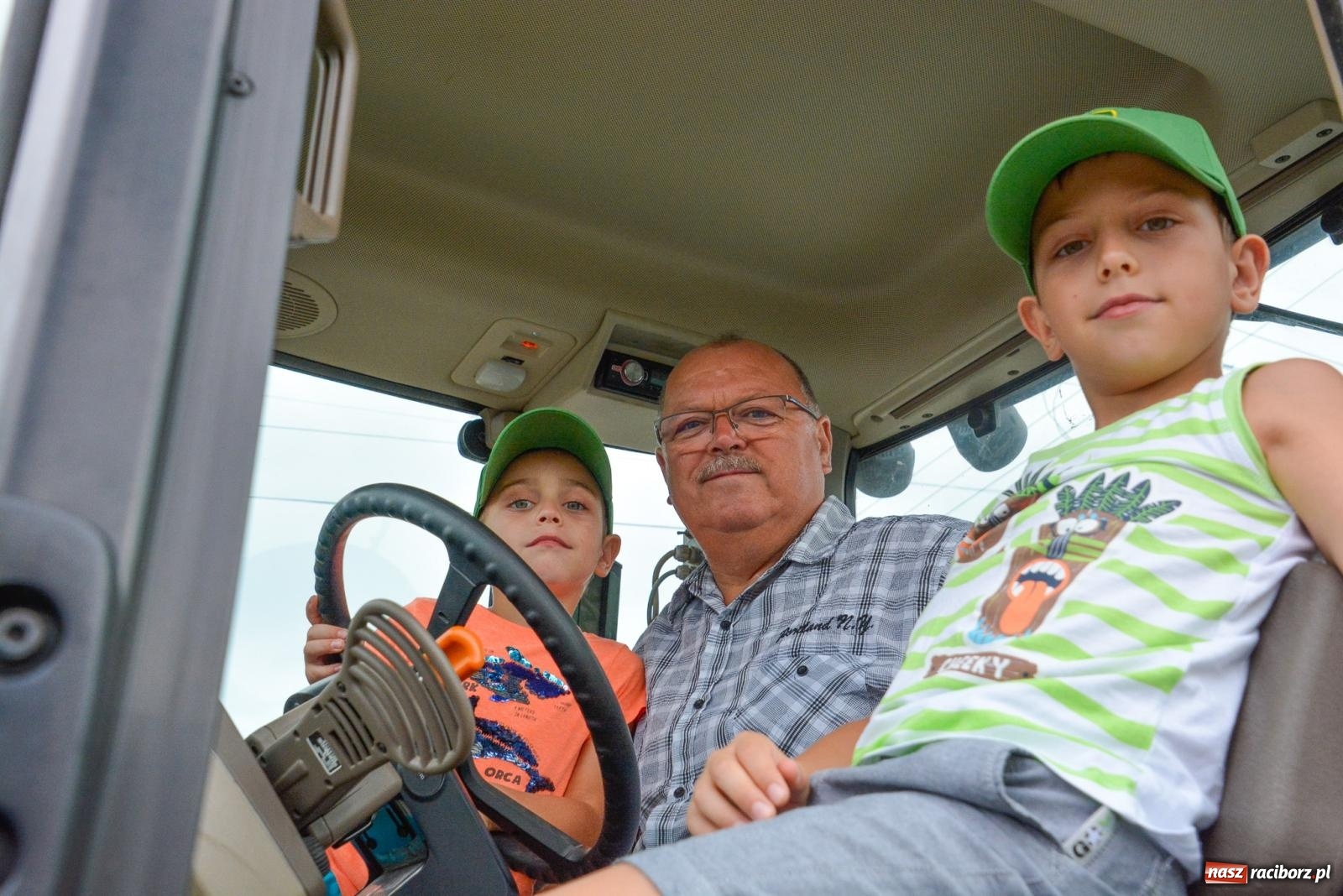 Zdjęcie w galerii na portalu naszraciborz.pl: Gminne i powiatowe dożynki w Krzyżanowicach [FOTO i WIDEO] wiadomości z regionu