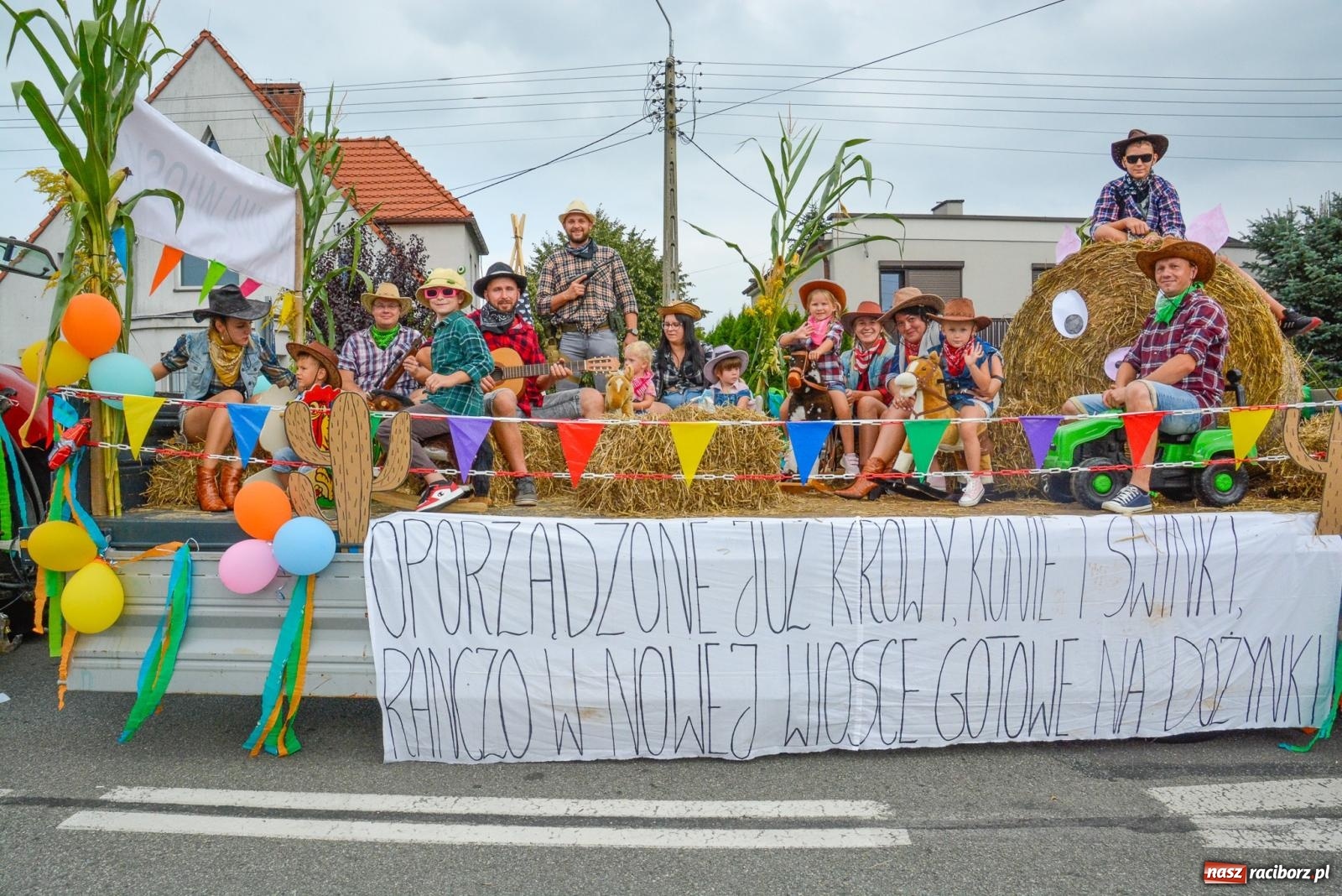 Zdjęcie w galerii na portalu naszraciborz.pl: Gminne i powiatowe dożynki w Krzyżanowicach [FOTO i WIDEO] wiadomości z regionu