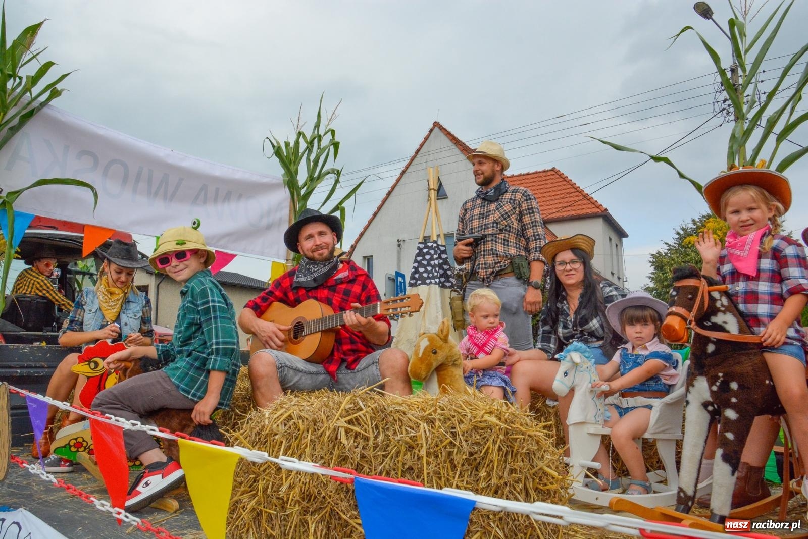 Zdjęcie w galerii na portalu naszraciborz.pl: Gminne i powiatowe dożynki w Krzyżanowicach [FOTO i WIDEO] wiadomości z regionu