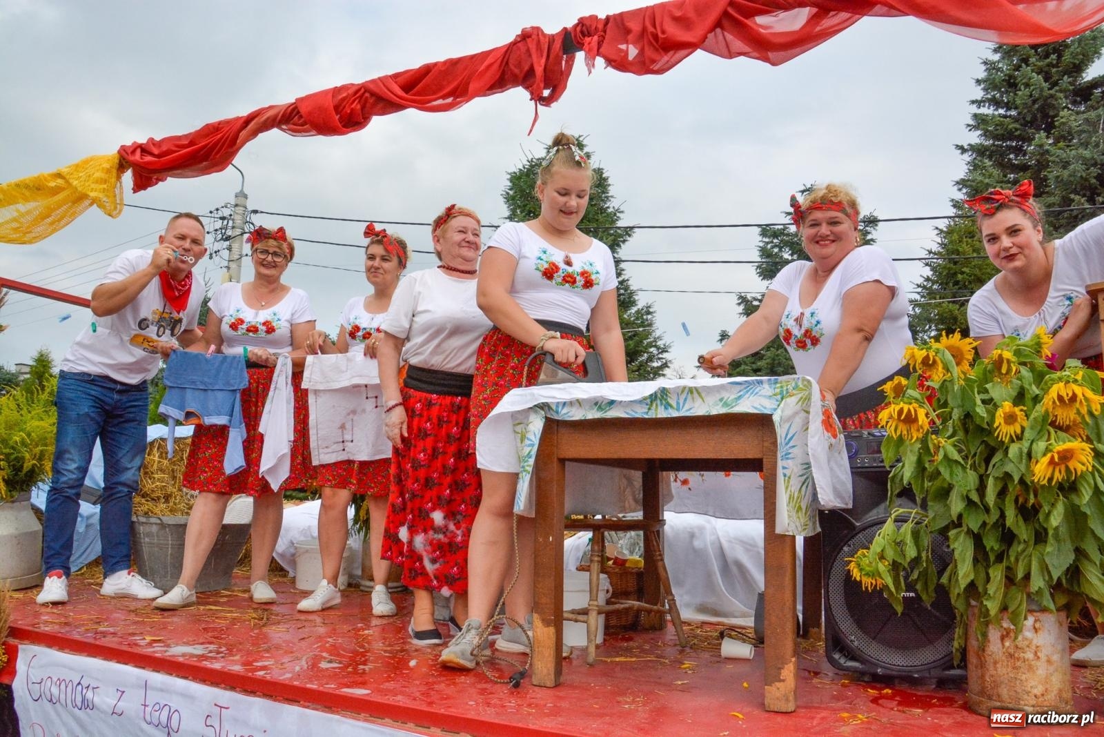 Zdjęcie w galerii na portalu naszraciborz.pl: Gminne i powiatowe dożynki w Krzyżanowicach [FOTO i WIDEO] wiadomości z regionu