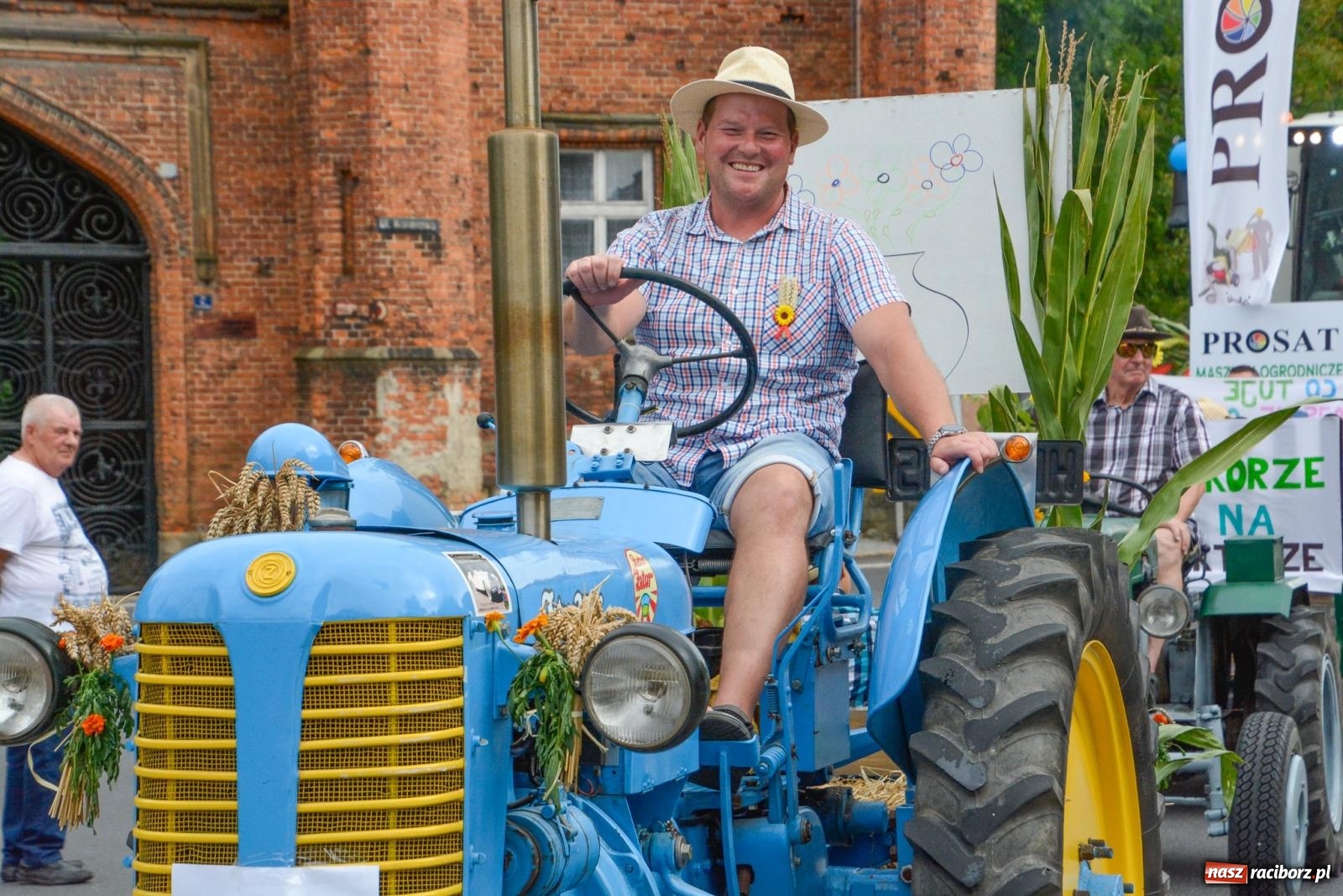 Zdjęcie w galerii na portalu naszraciborz.pl: Gminne i powiatowe dożynki w Krzyżanowicach [FOTO i WIDEO] wiadomości z regionu