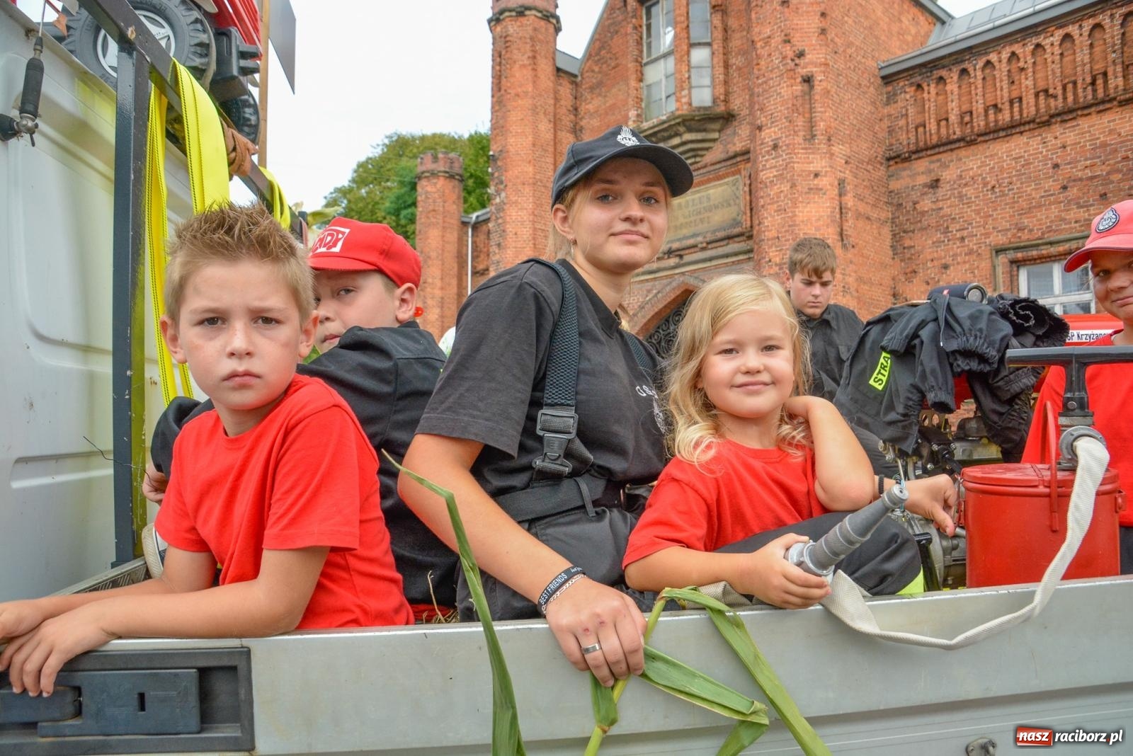 Zdjęcie w galerii na portalu naszraciborz.pl: Gminne i powiatowe dożynki w Krzyżanowicach [FOTO i WIDEO] wiadomości z regionu