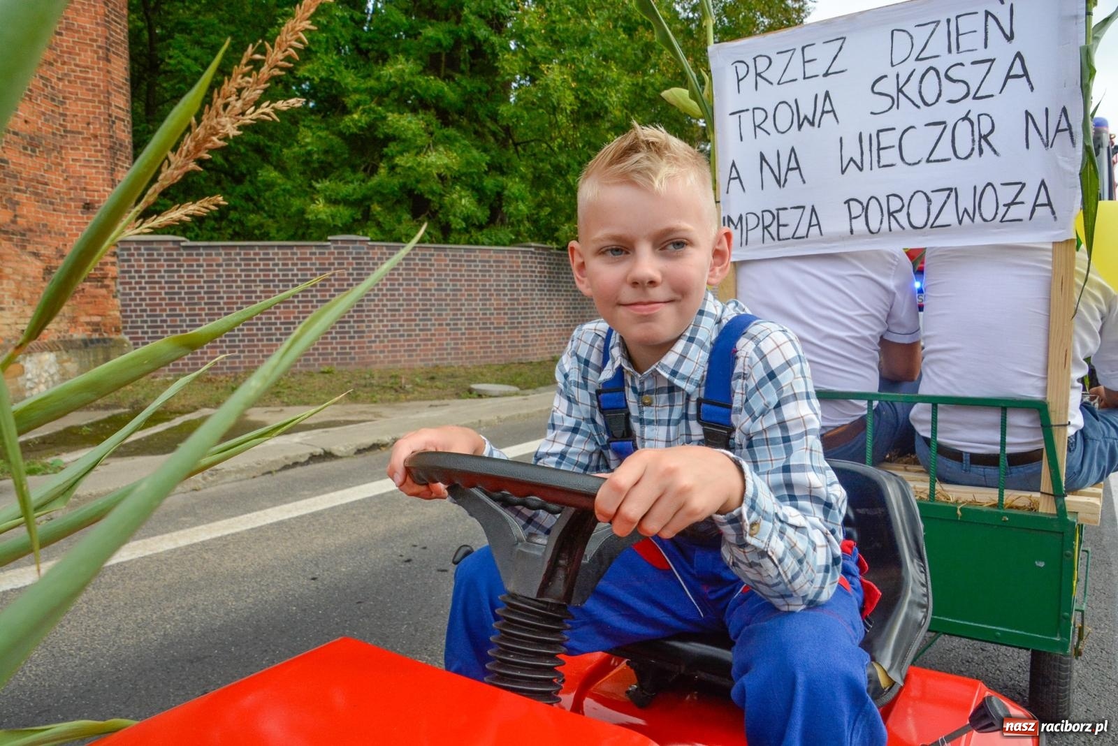 Zdjęcie w galerii na portalu naszraciborz.pl: Gminne i powiatowe dożynki w Krzyżanowicach [FOTO i WIDEO] wiadomości z regionu