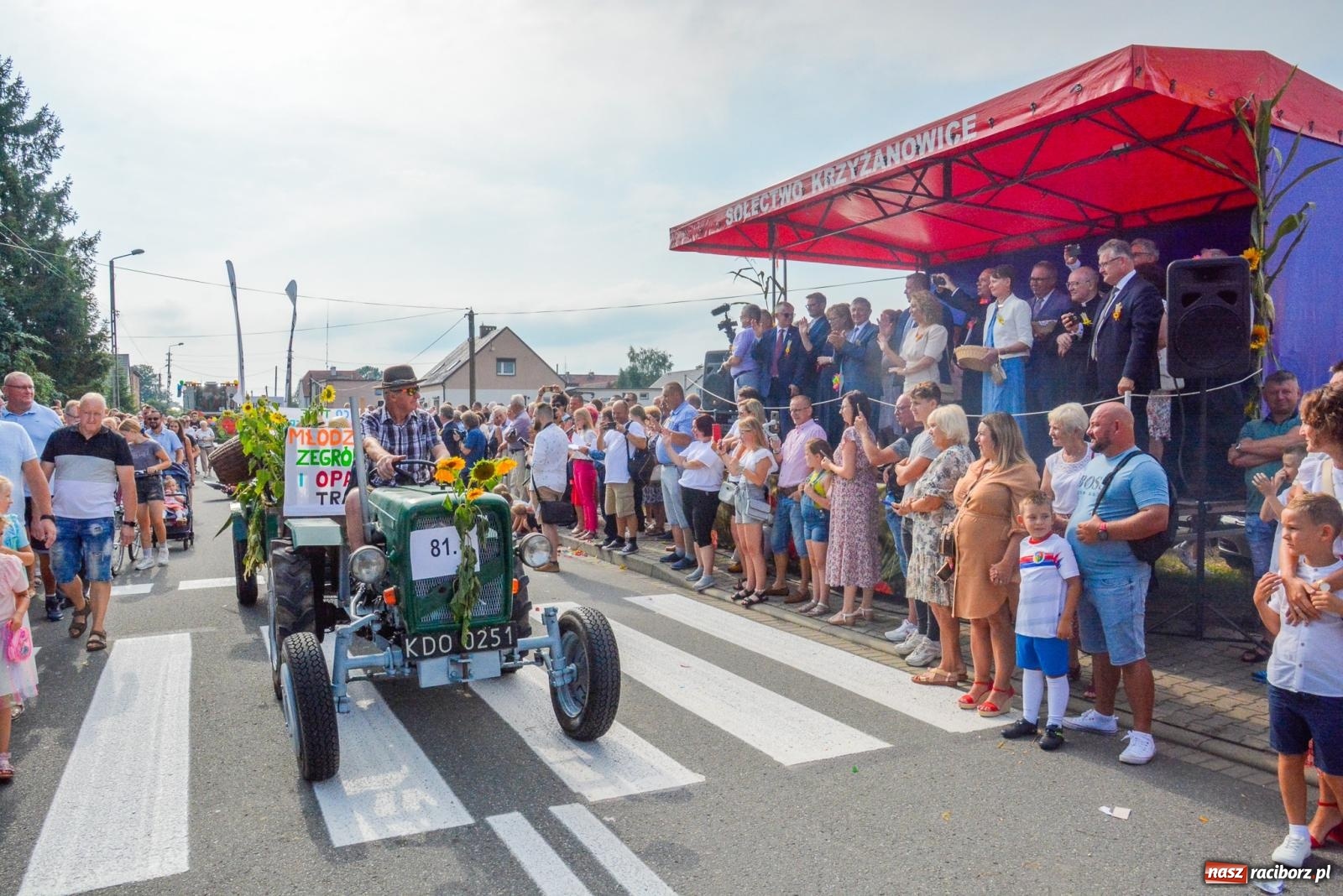 Zdjęcie w galerii na portalu naszraciborz.pl: Gminne i powiatowe dożynki w Krzyżanowicach [FOTO i WIDEO] wiadomości z regionu