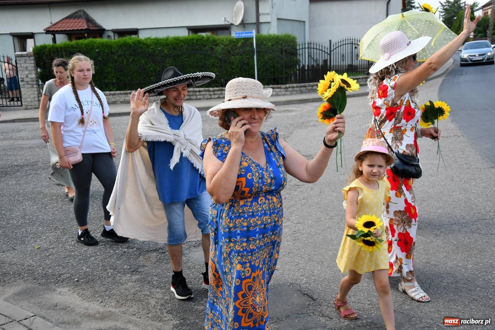 Zdjęcie w galerii na portalu naszraciborz.pl: W Wojnowicach na dożynkach jak w Hollywood [FOTO i WIDEO] wiadomości z regionu