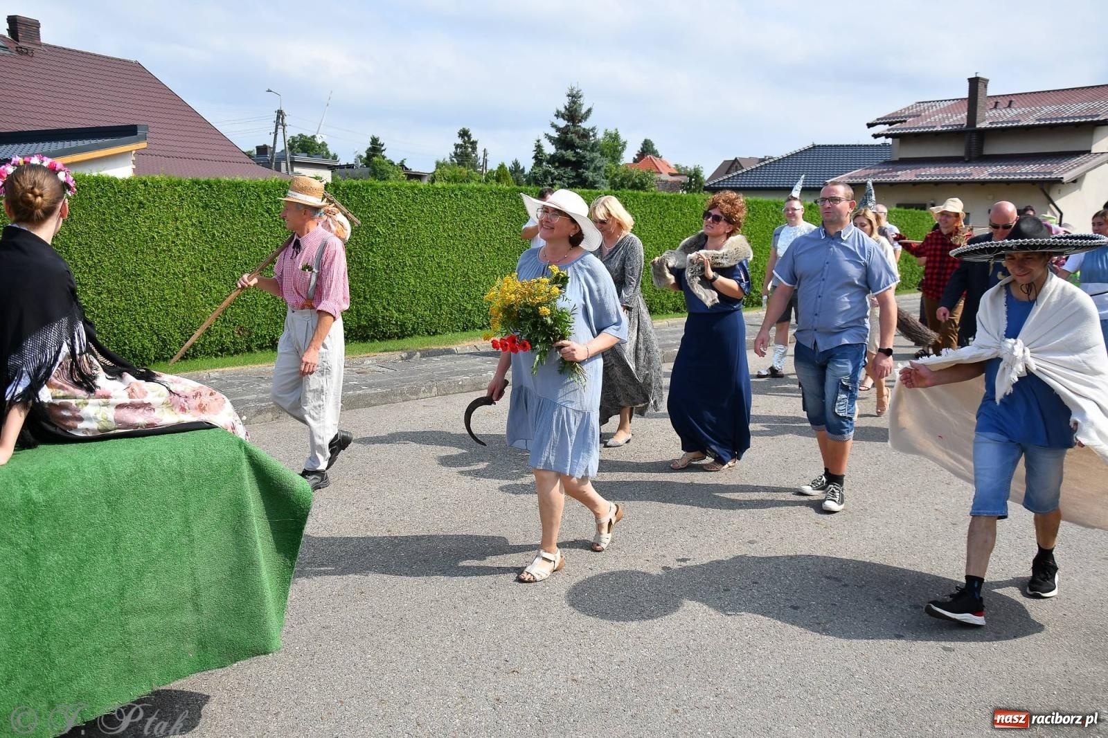 Zdjęcie w galerii na portalu naszraciborz.pl: W Wojnowicach na dożynkach jak w Hollywood [FOTO i WIDEO] wiadomości z regionu