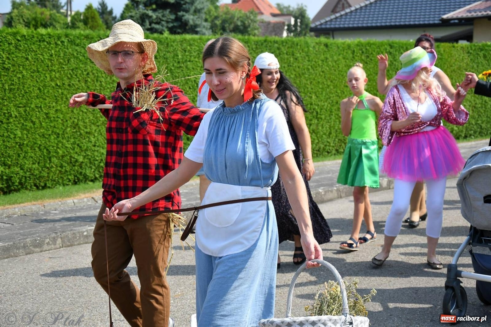 Zdjęcie w galerii na portalu naszraciborz.pl: W Wojnowicach na dożynkach jak w Hollywood [FOTO i WIDEO] wiadomości z regionu