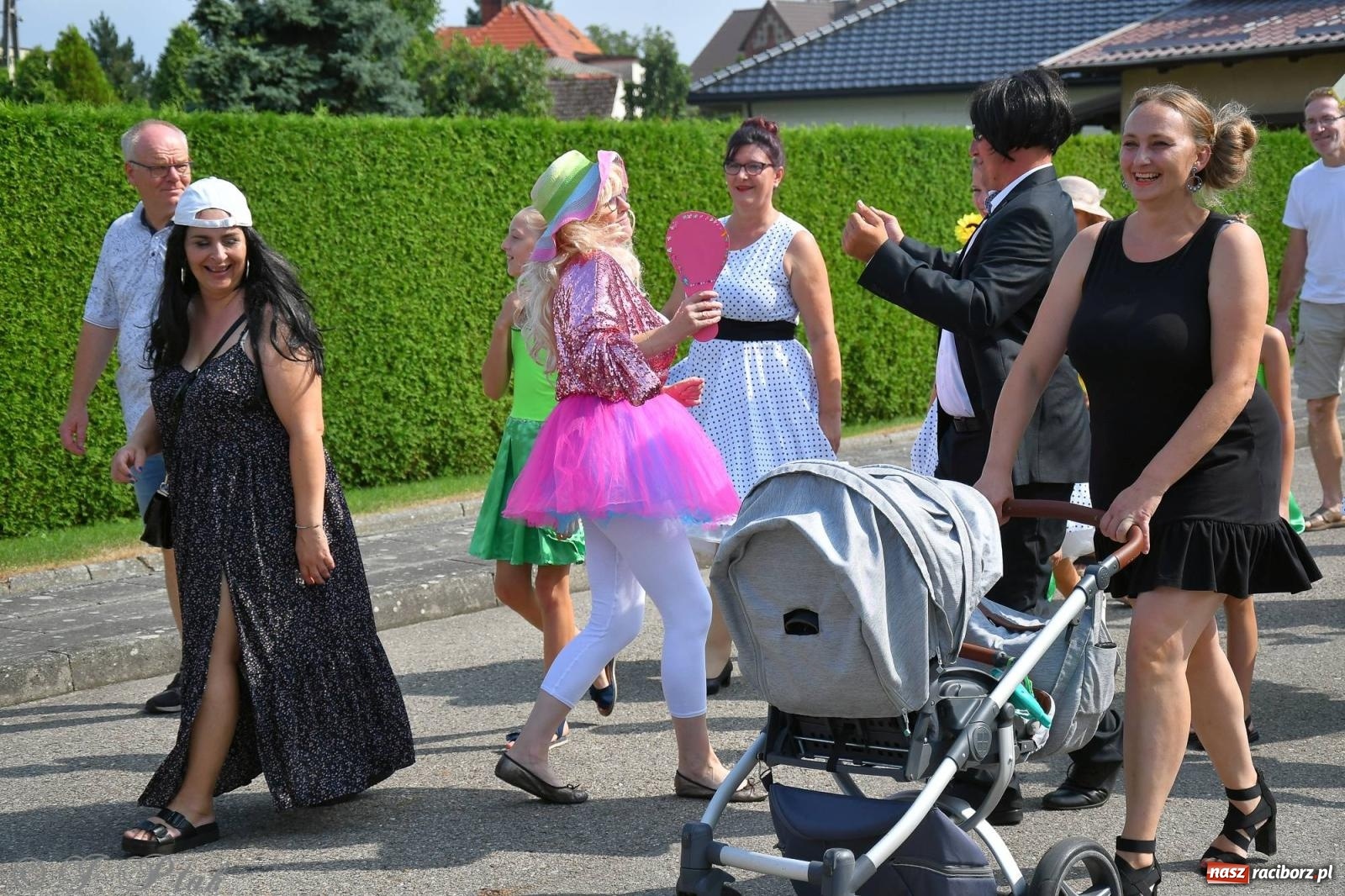 Zdjęcie w galerii na portalu naszraciborz.pl: W Wojnowicach na dożynkach jak w Hollywood [FOTO i WIDEO] wiadomości z regionu