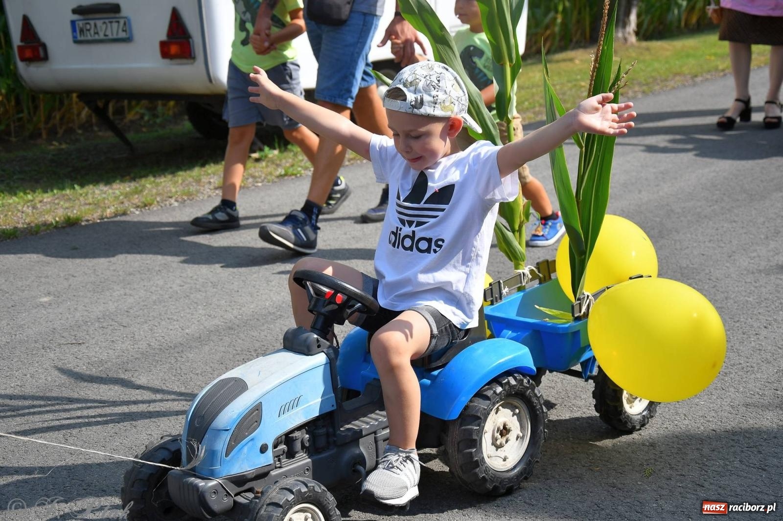 Zdjęcie w galerii na portalu naszraciborz.pl: W Wojnowicach na dożynkach jak w Hollywood [FOTO i WIDEO] wiadomości z regionu