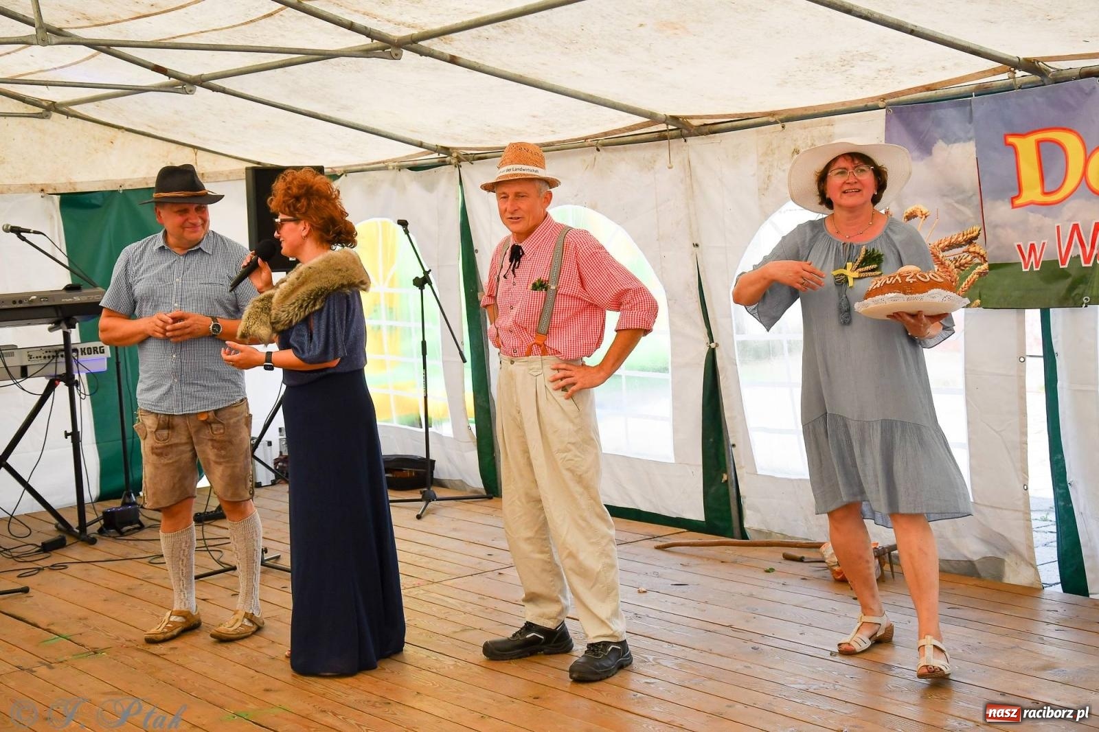 Zdjęcie w galerii na portalu naszraciborz.pl: W Wojnowicach na dożynkach jak w Hollywood [FOTO i WIDEO] wiadomości z regionu