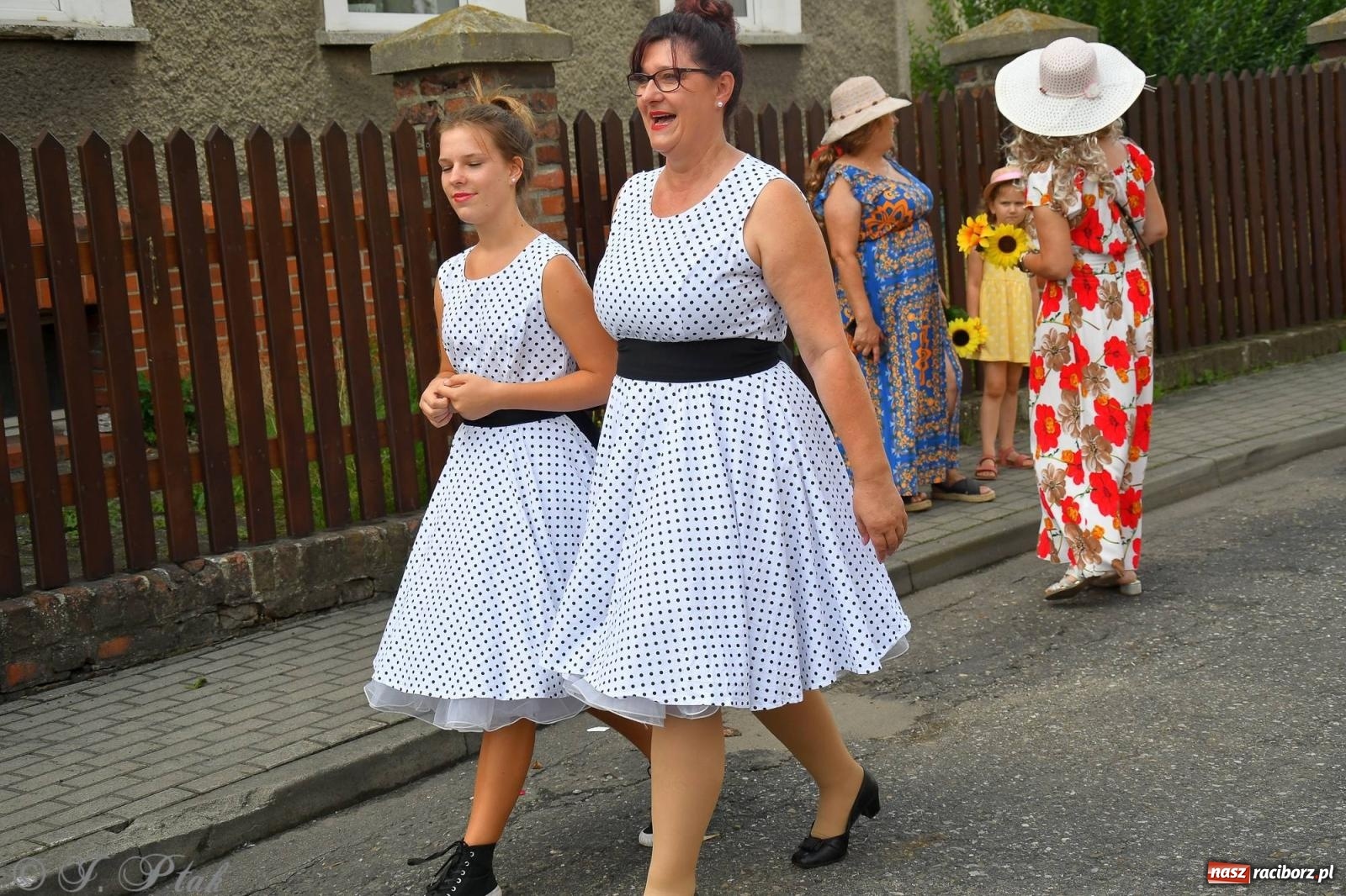 Zdjęcie w galerii na portalu naszraciborz.pl: W Wojnowicach na dożynkach jak w Hollywood [FOTO i WIDEO] wiadomości z regionu