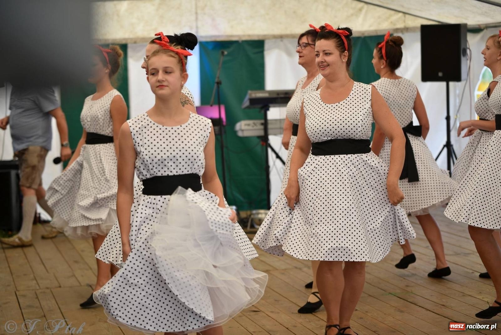 Zdjęcie w galerii na portalu naszraciborz.pl: W Wojnowicach na dożynkach jak w Hollywood [FOTO i WIDEO] wiadomości z regionu