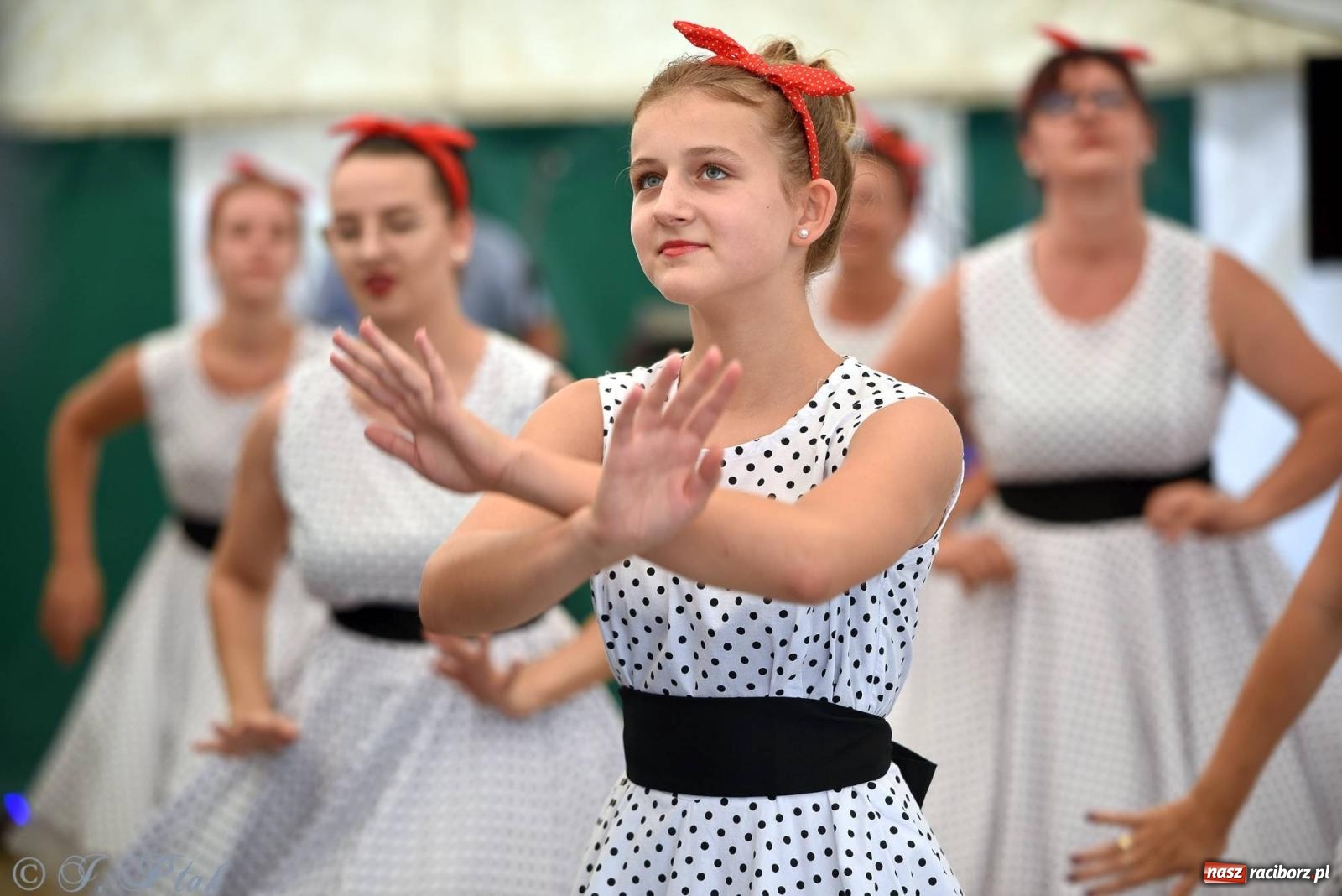 Zdjęcie w galerii na portalu naszraciborz.pl: W Wojnowicach na dożynkach jak w Hollywood [FOTO i WIDEO] wiadomości z regionu