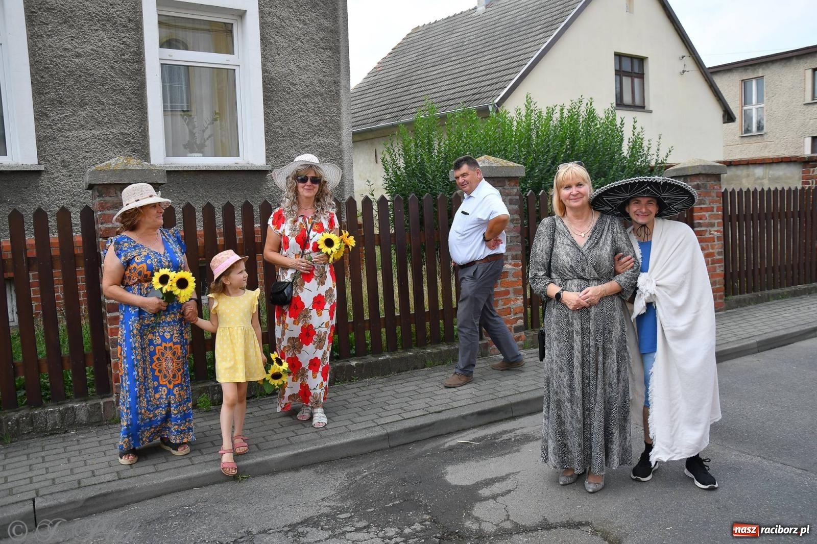 Zdjęcie w galerii na portalu naszraciborz.pl: W Wojnowicach na dożynkach jak w Hollywood [FOTO i WIDEO] wiadomości z regionu