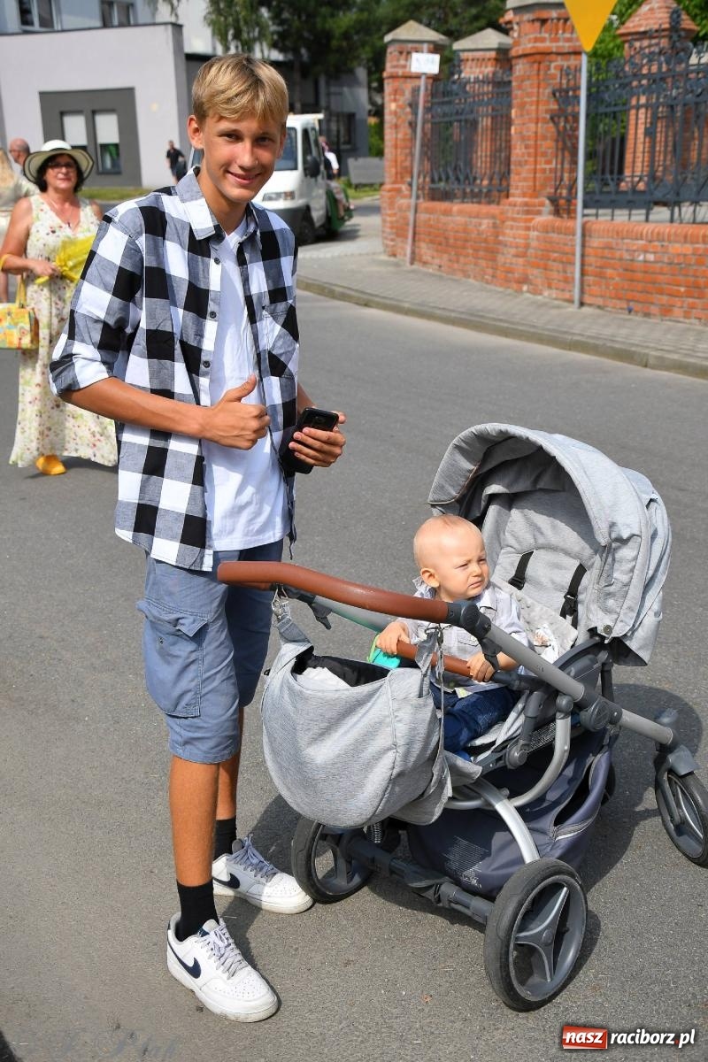 Zdjęcie w galerii na portalu naszraciborz.pl: W Wojnowicach na dożynkach jak w Hollywood [FOTO i WIDEO] wiadomości z regionu