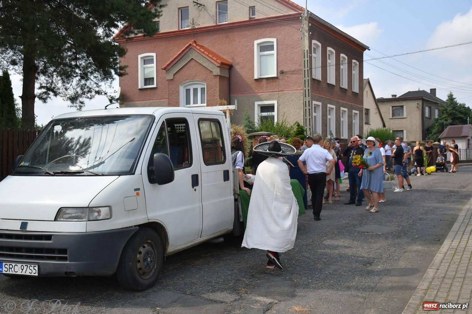 Zdjęcie w galerii na portalu naszraciborz.pl: W Wojnowicach na dożynkach jak w Hollywood [FOTO i WIDEO] wiadomości z regionu