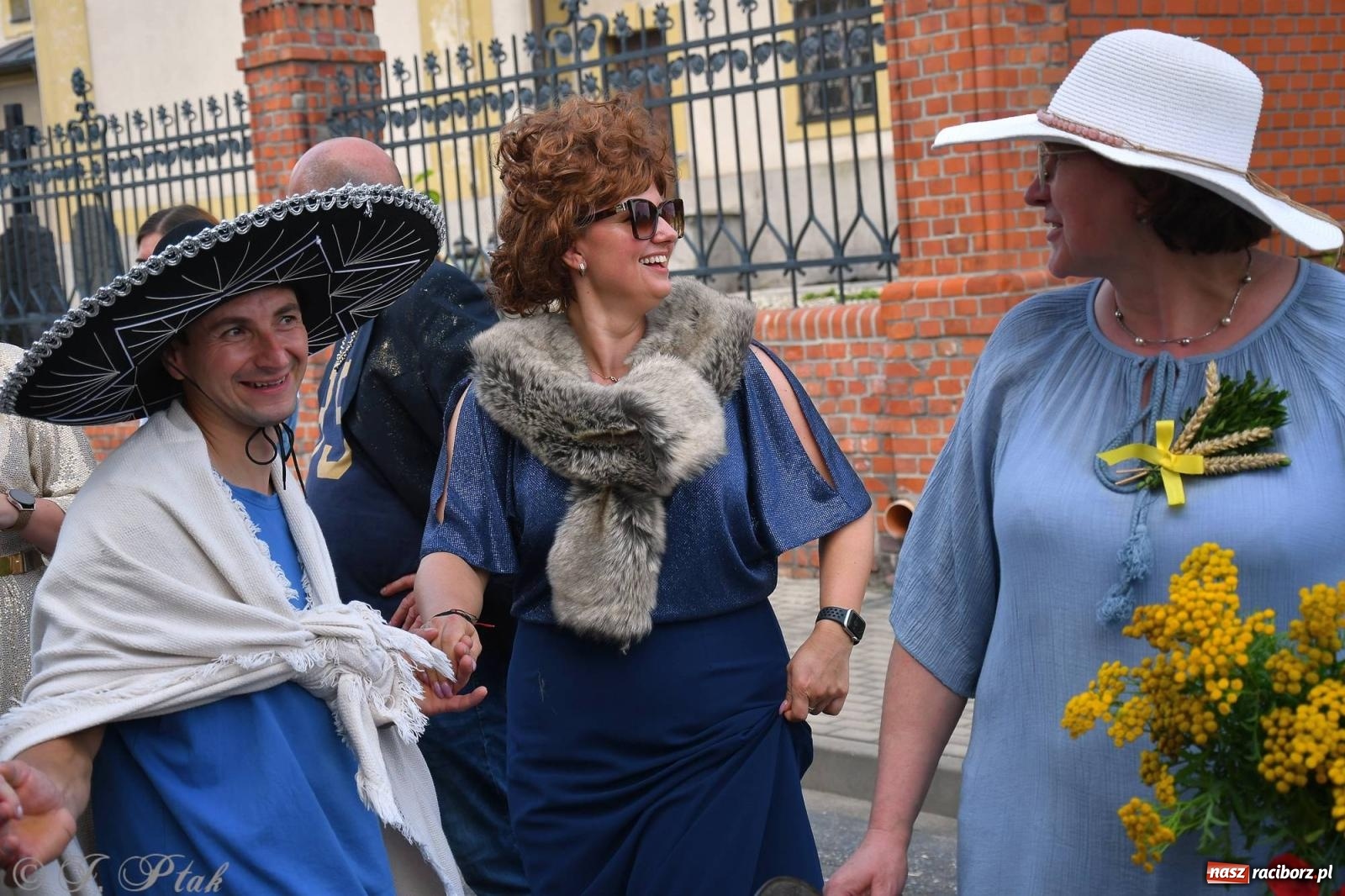 Zdjęcie w galerii na portalu naszraciborz.pl: W Wojnowicach na dożynkach jak w Hollywood [FOTO i WIDEO] wiadomości z regionu