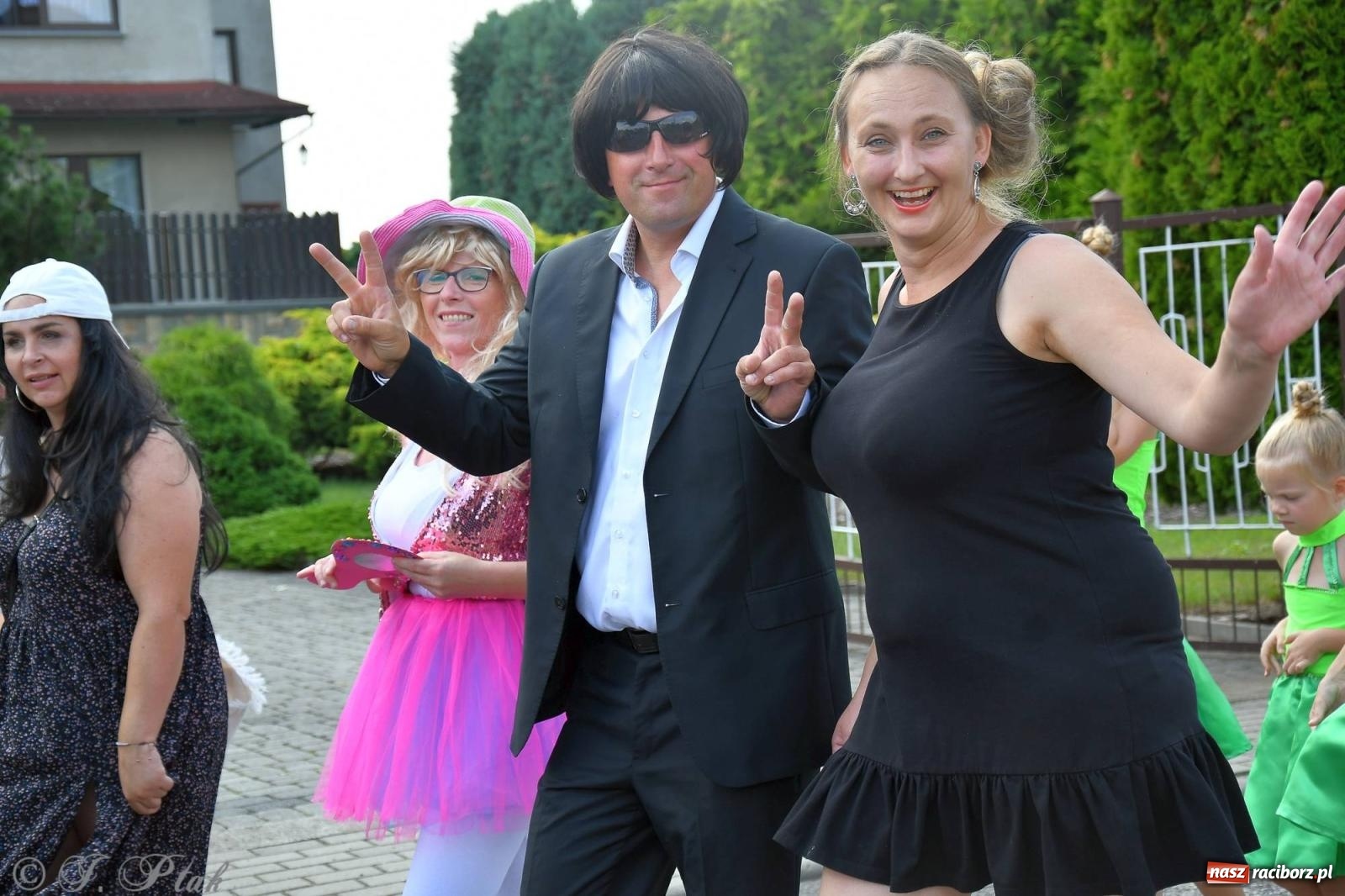 Zdjęcie w galerii na portalu naszraciborz.pl: W Wojnowicach na dożynkach jak w Hollywood [FOTO i WIDEO] wiadomości z regionu