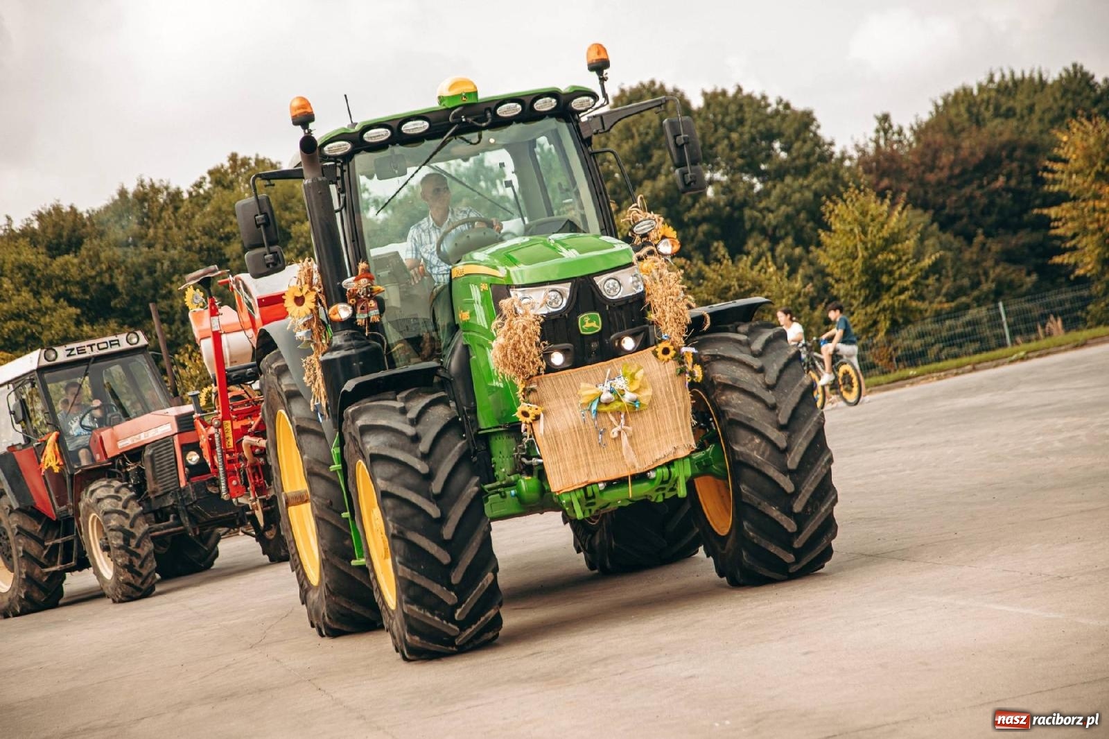 Zdjęcie w galerii na portalu naszraciborz.pl: Święto plonów w parafii Modzurów [FOTO i WIDEO] wiadomości z regionu