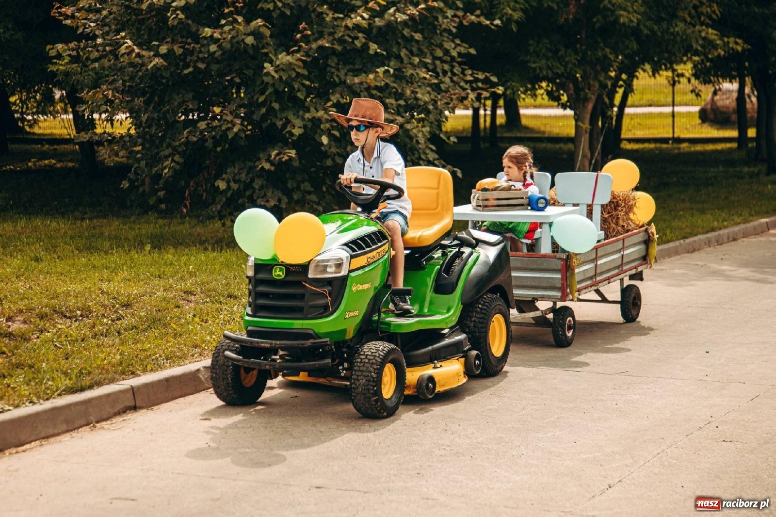 Zdjęcie w galerii na portalu naszraciborz.pl: Święto plonów w parafii Modzurów [FOTO i WIDEO] wiadomości z regionu