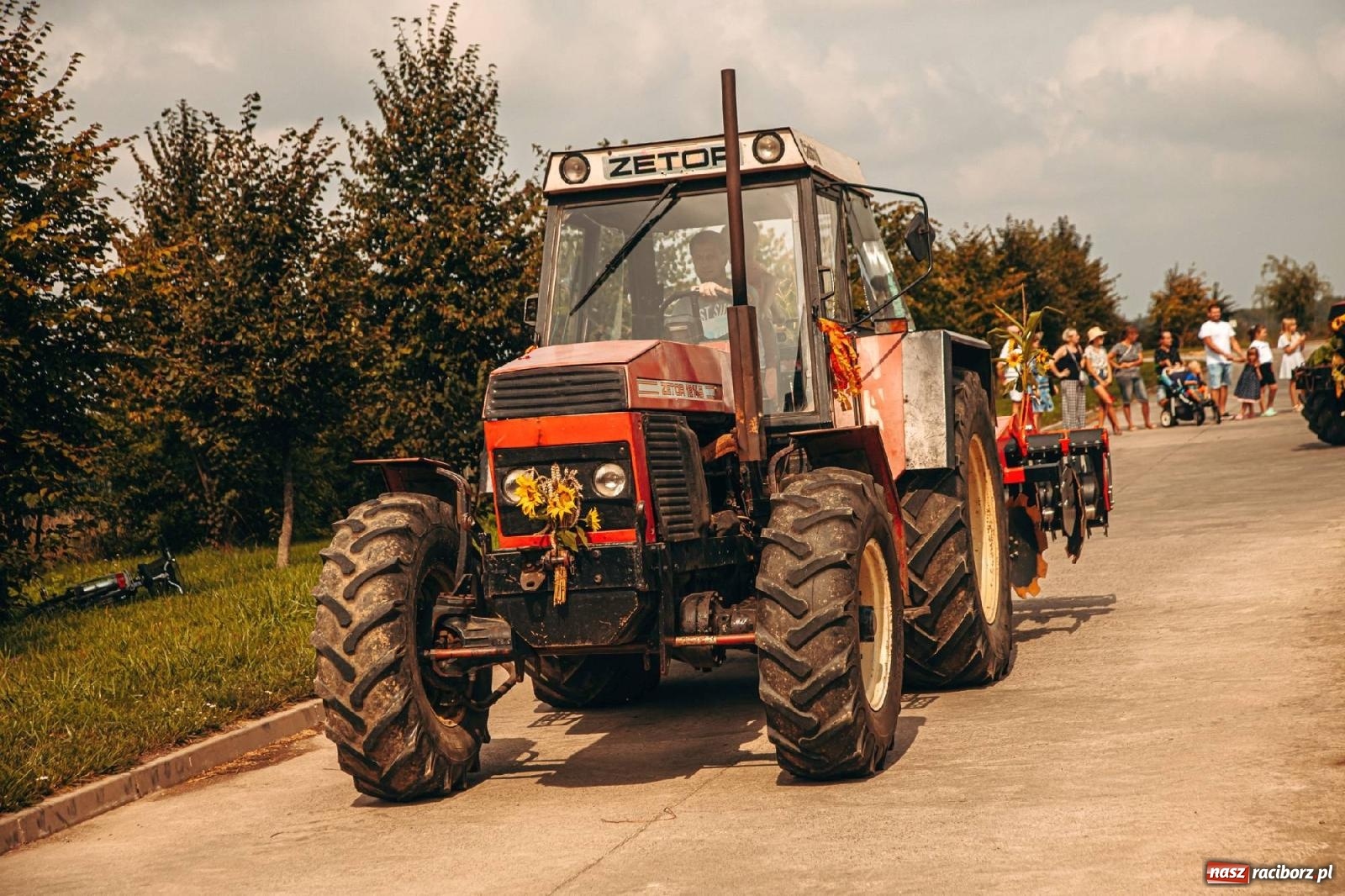 Zdjęcie w galerii na portalu naszraciborz.pl: Święto plonów w parafii Modzurów [FOTO i WIDEO] wiadomości z regionu