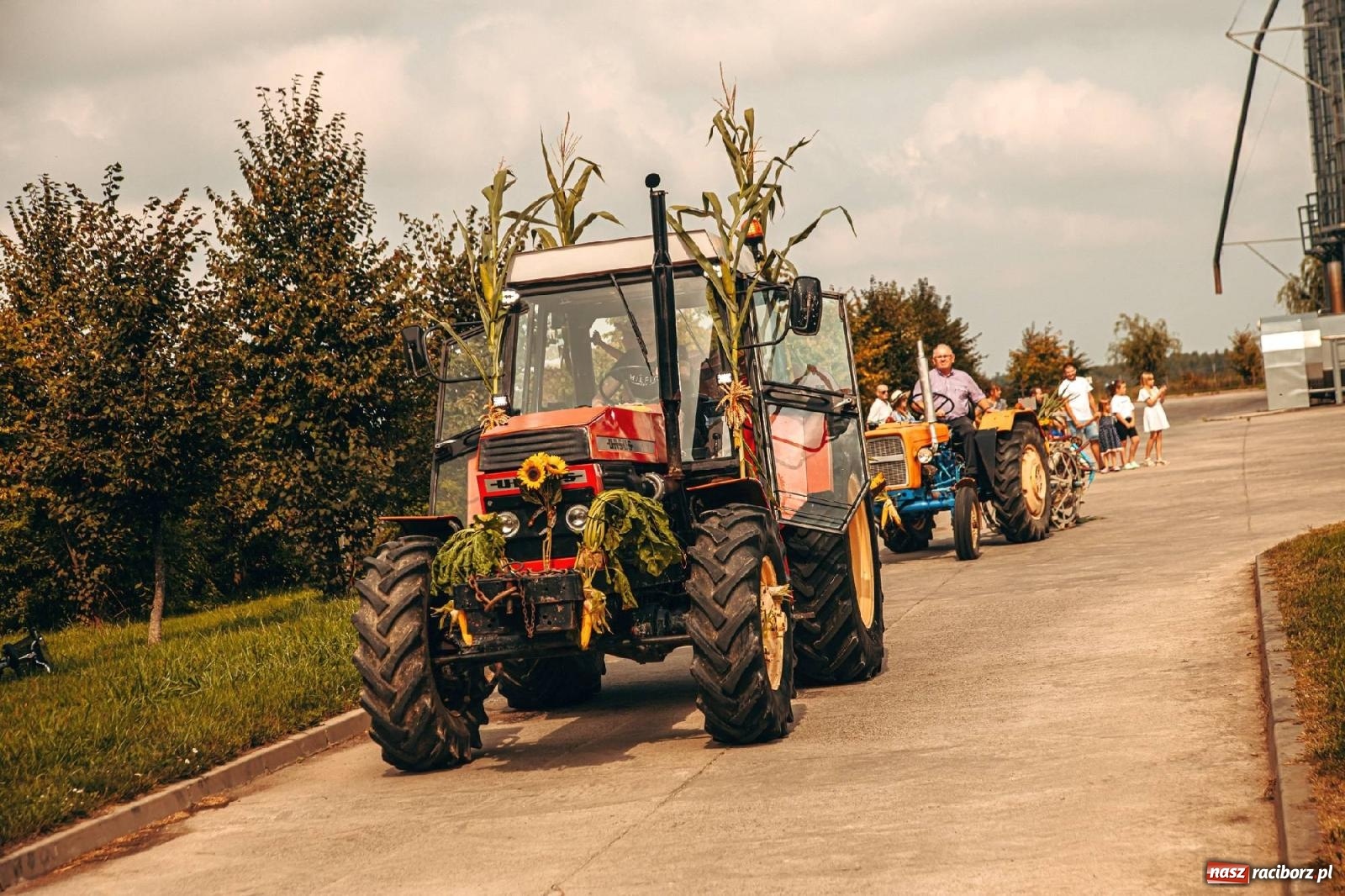 Zdjęcie w galerii na portalu naszraciborz.pl: Święto plonów w parafii Modzurów [FOTO i WIDEO] wiadomości z regionu