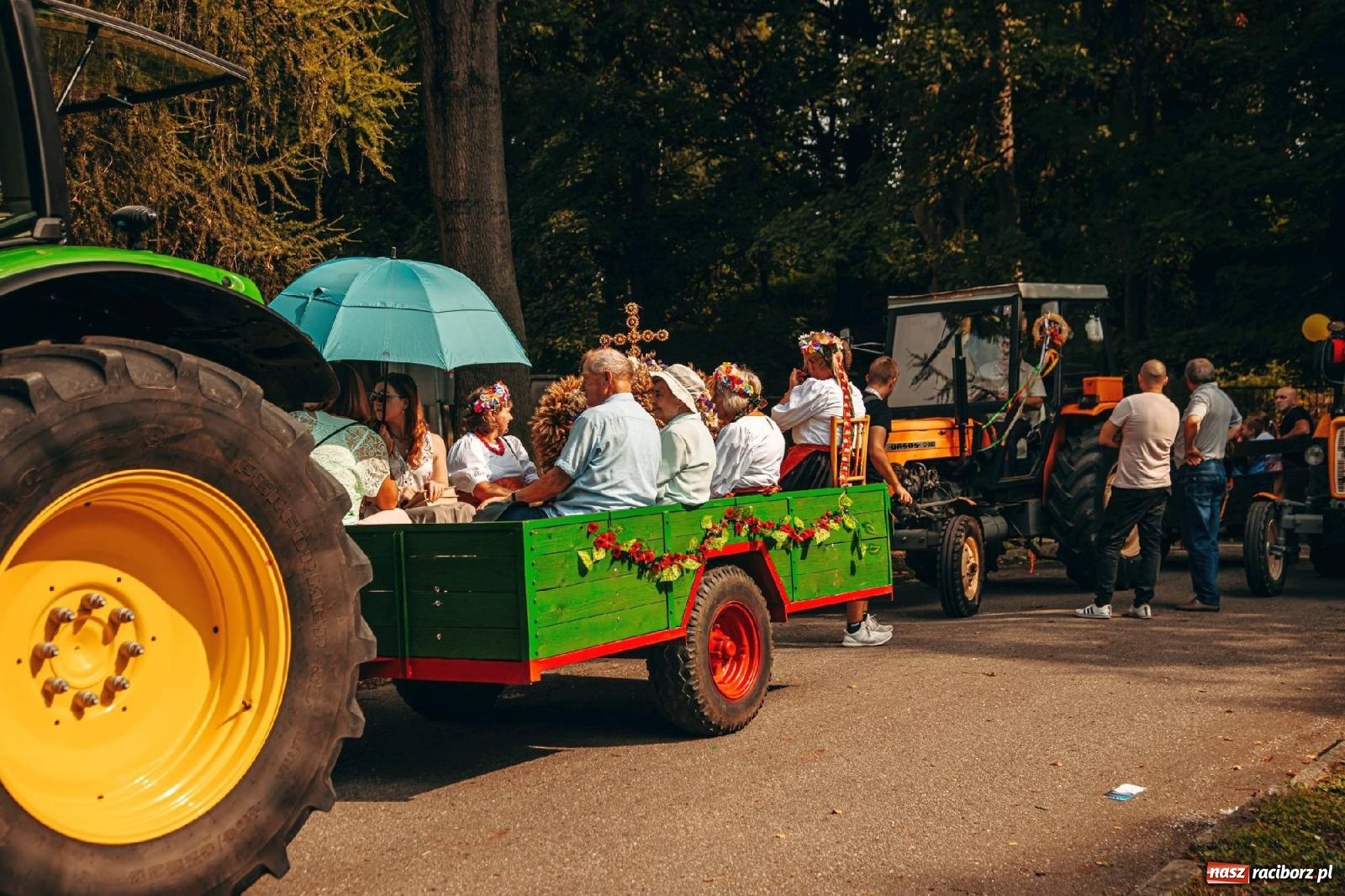 Zdjęcie w galerii na portalu naszraciborz.pl: Z Krowiarek do Amandowa. Dożynki 2023 [FOTO i WIDEO] wiadomości z regionu
