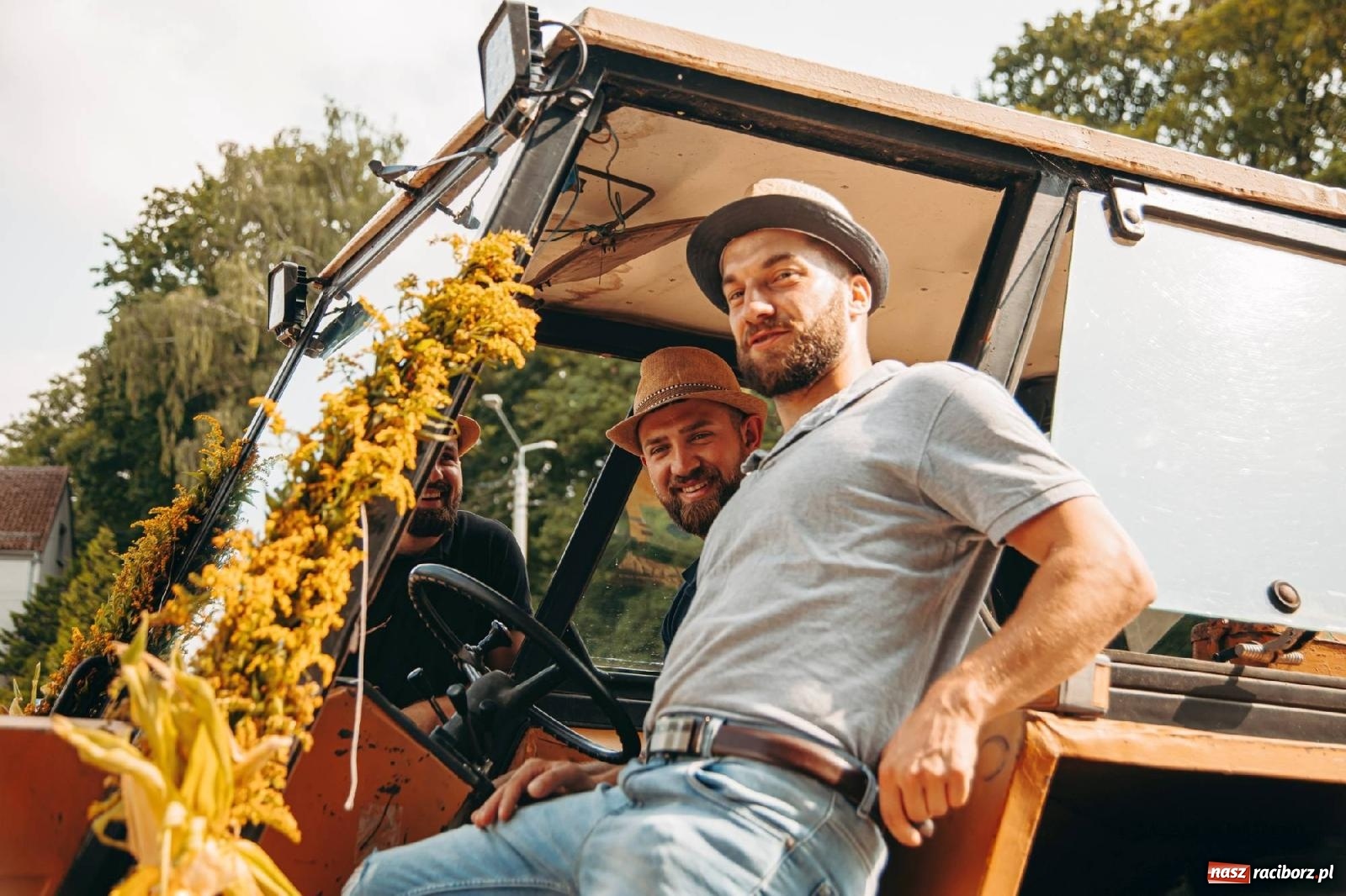 Zdjęcie w galerii na portalu naszraciborz.pl: Z Krowiarek do Amandowa. Dożynki 2023 [FOTO i WIDEO] wiadomości z regionu