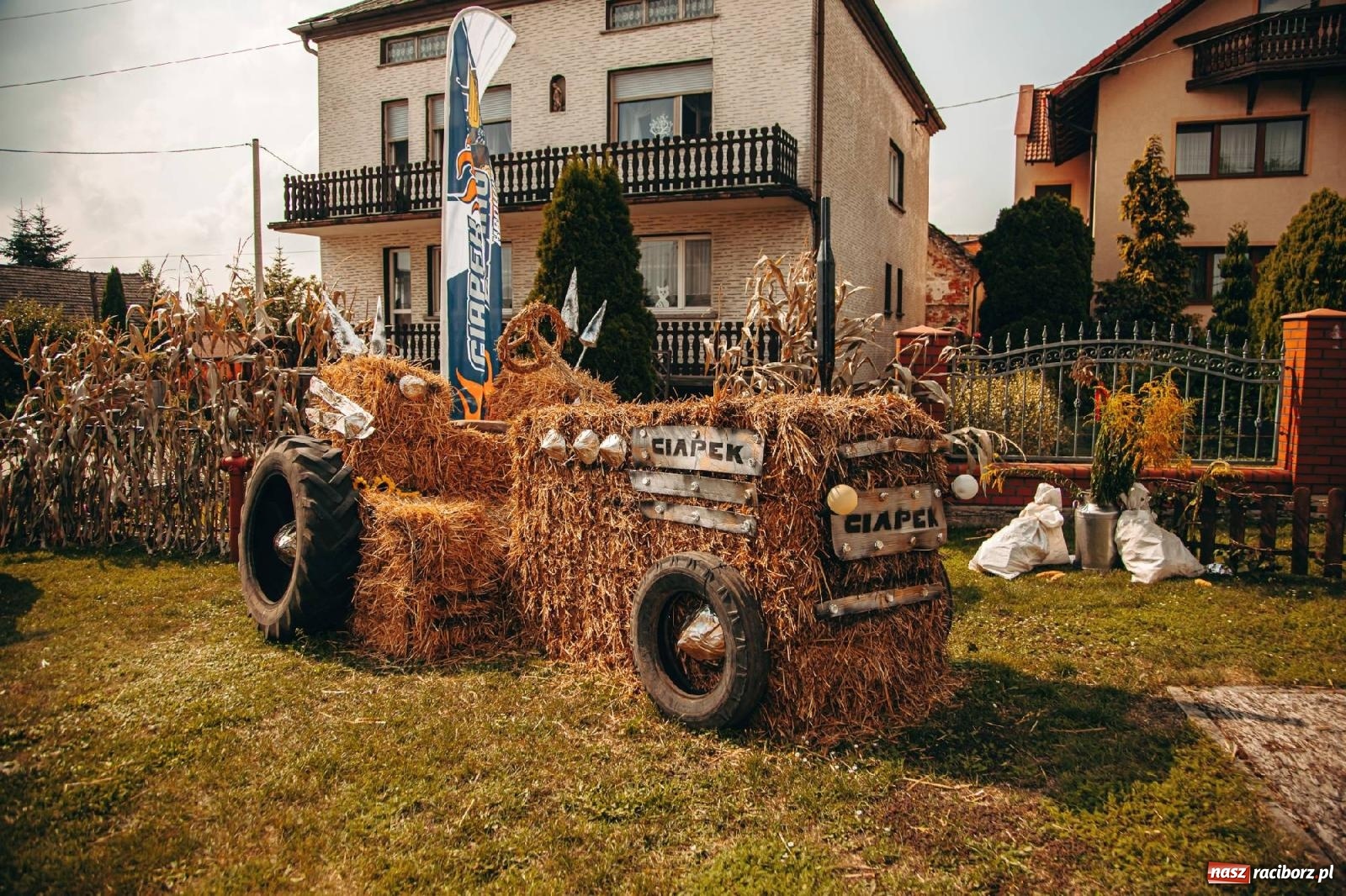 Zdjęcie w galerii na portalu naszraciborz.pl: Z Krowiarek do Amandowa. Dożynki 2023 [FOTO i WIDEO] wiadomości z regionu