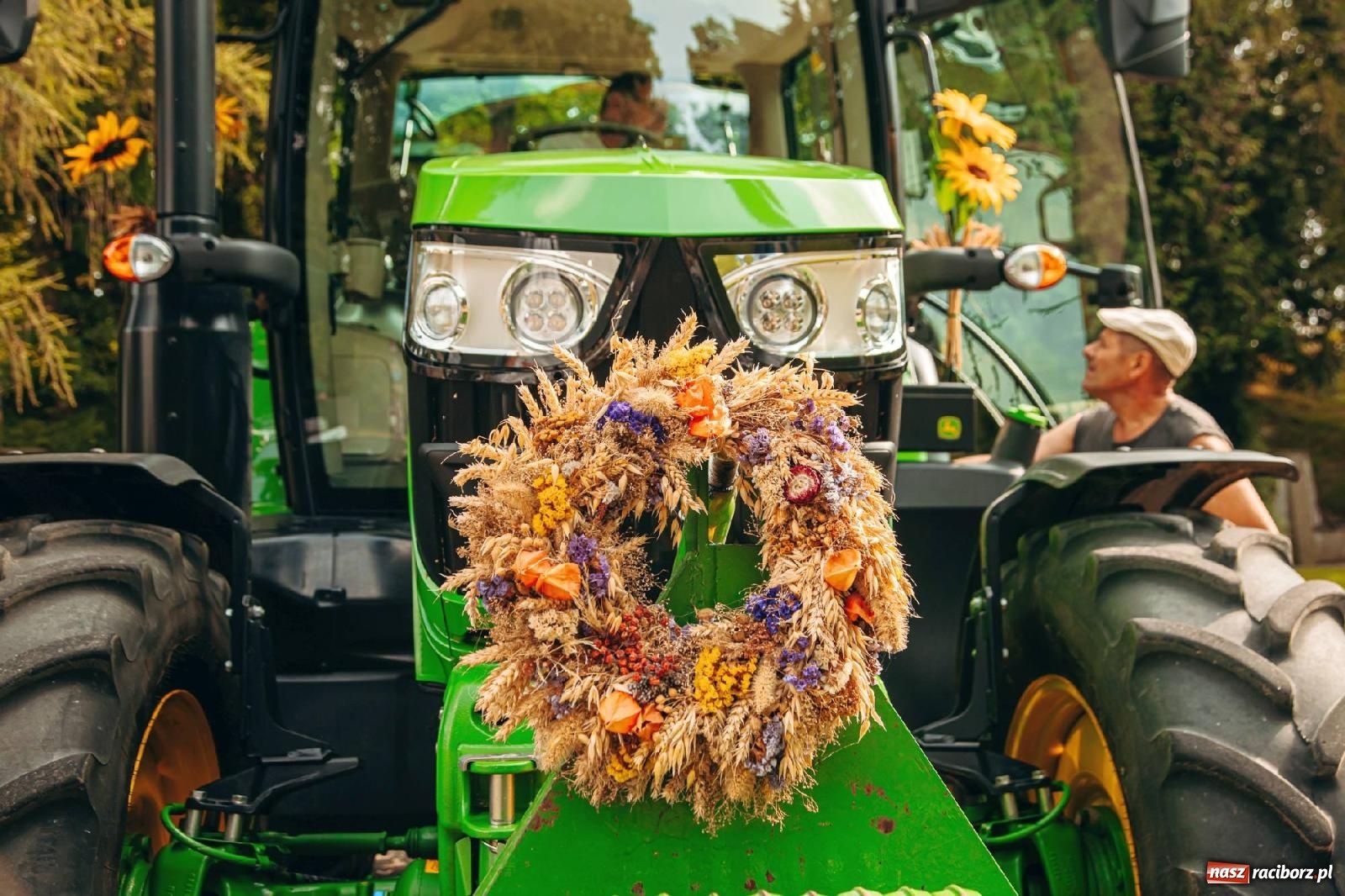 Zdjęcie w galerii na portalu naszraciborz.pl: Z Krowiarek do Amandowa. Dożynki 2023 [FOTO i WIDEO] wiadomości z regionu