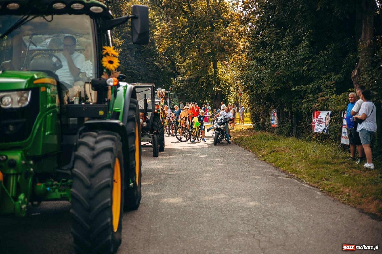 Zdjęcie w galerii na portalu naszraciborz.pl: Z Krowiarek do Amandowa. Dożynki 2023 [FOTO i WIDEO] wiadomości z regionu