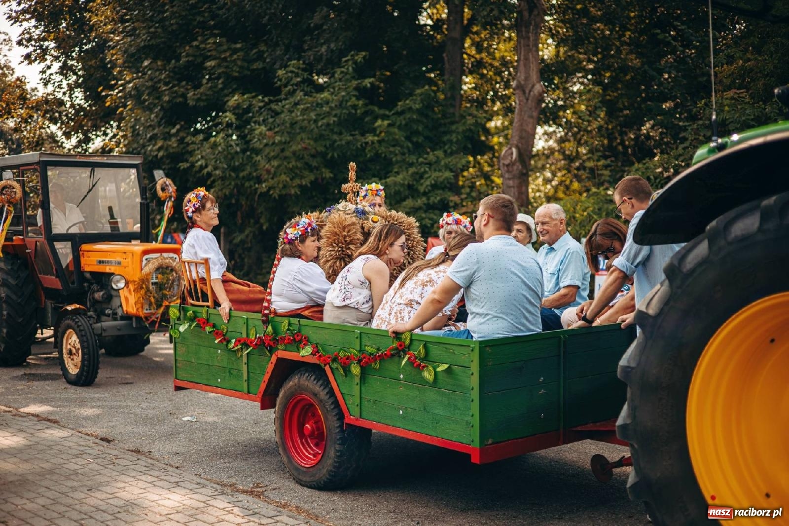 Zdjęcie w galerii na portalu naszraciborz.pl: Z Krowiarek do Amandowa. Dożynki 2023 [FOTO i WIDEO] wiadomości z regionu